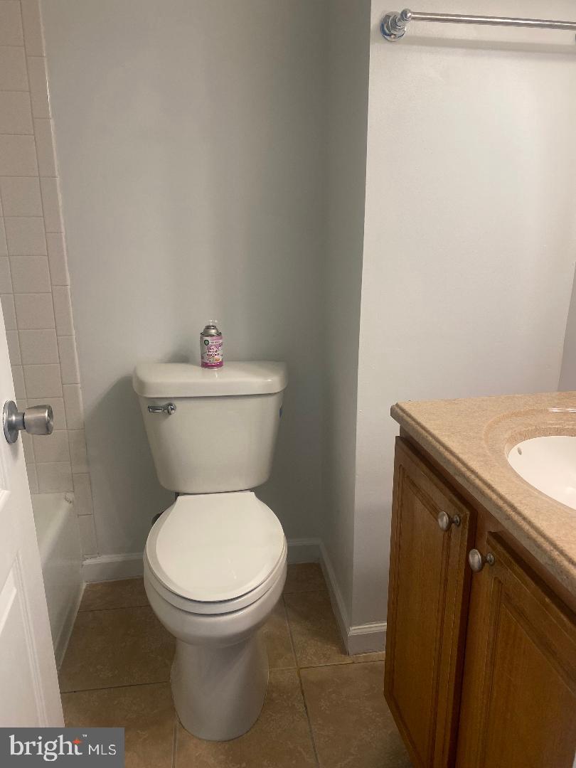 LAURELWOOD CONDO - Residential