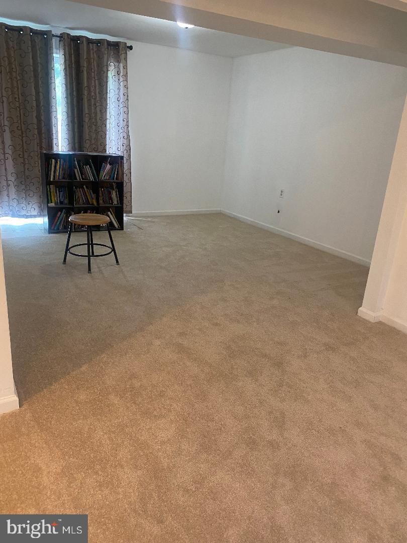 LAURELWOOD CONDO - Residential