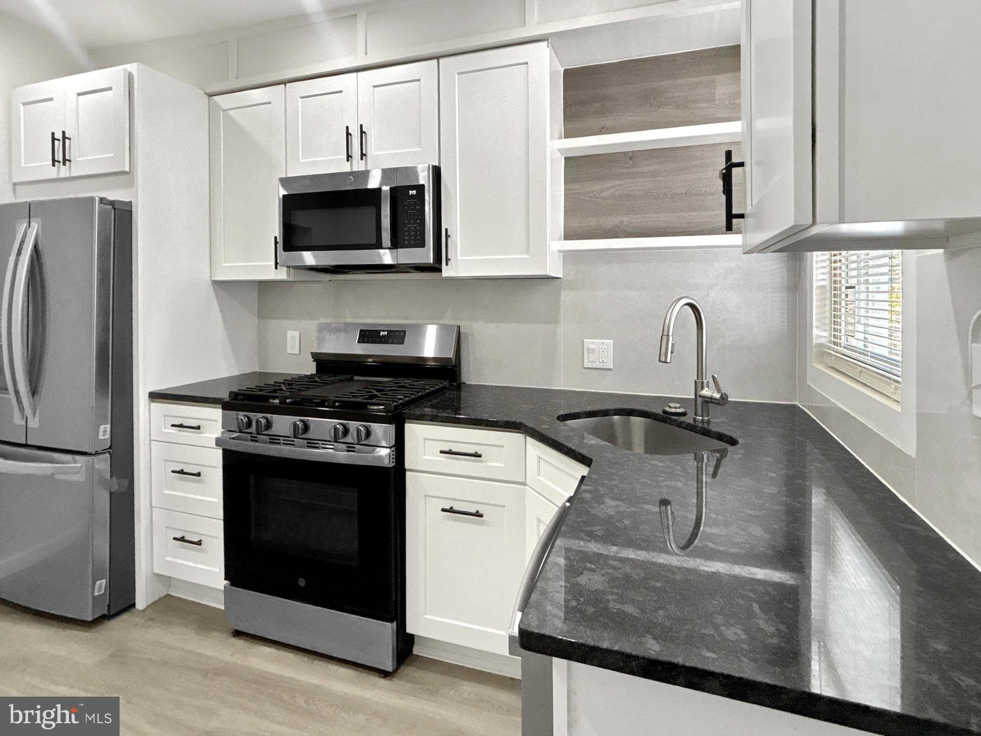 LIBERTY SQUARE - Residential Income