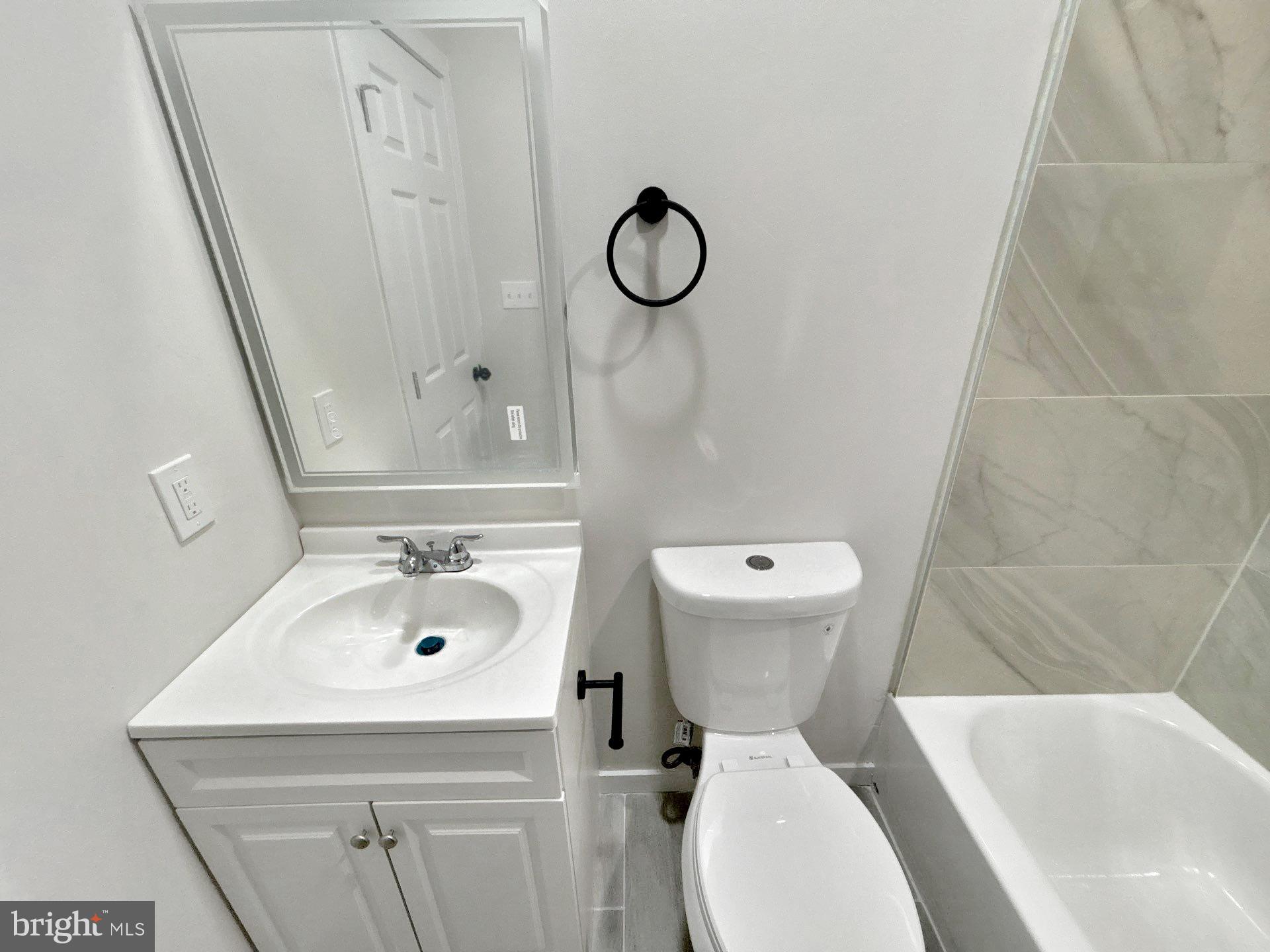 LIBERTY SQUARE - Residential Income