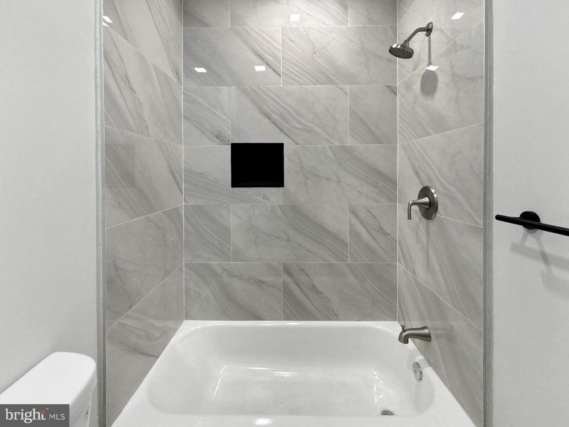 LIBERTY SQUARE - Residential Income