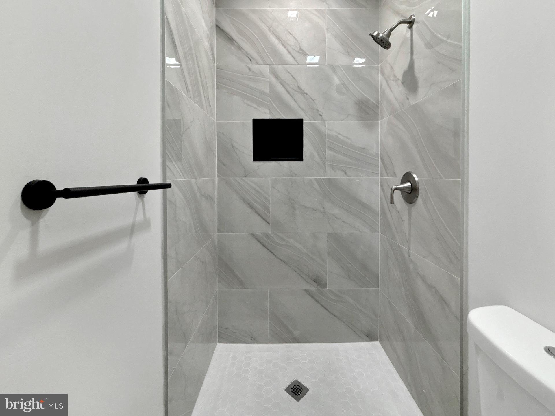 LIBERTY SQUARE - Residential Income