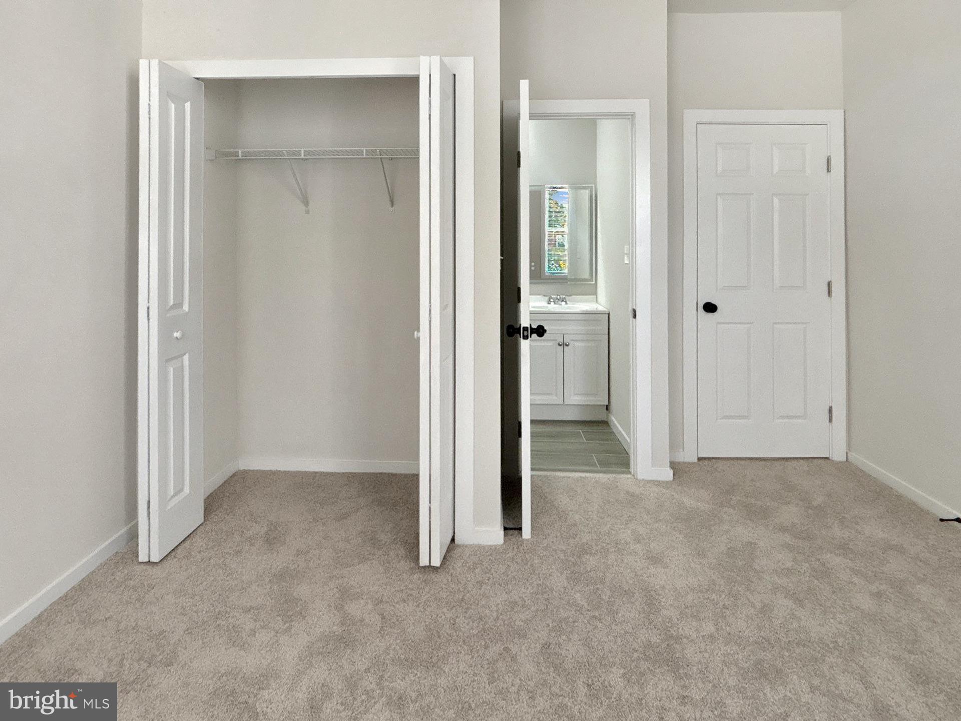 LIBERTY SQUARE - Residential Income