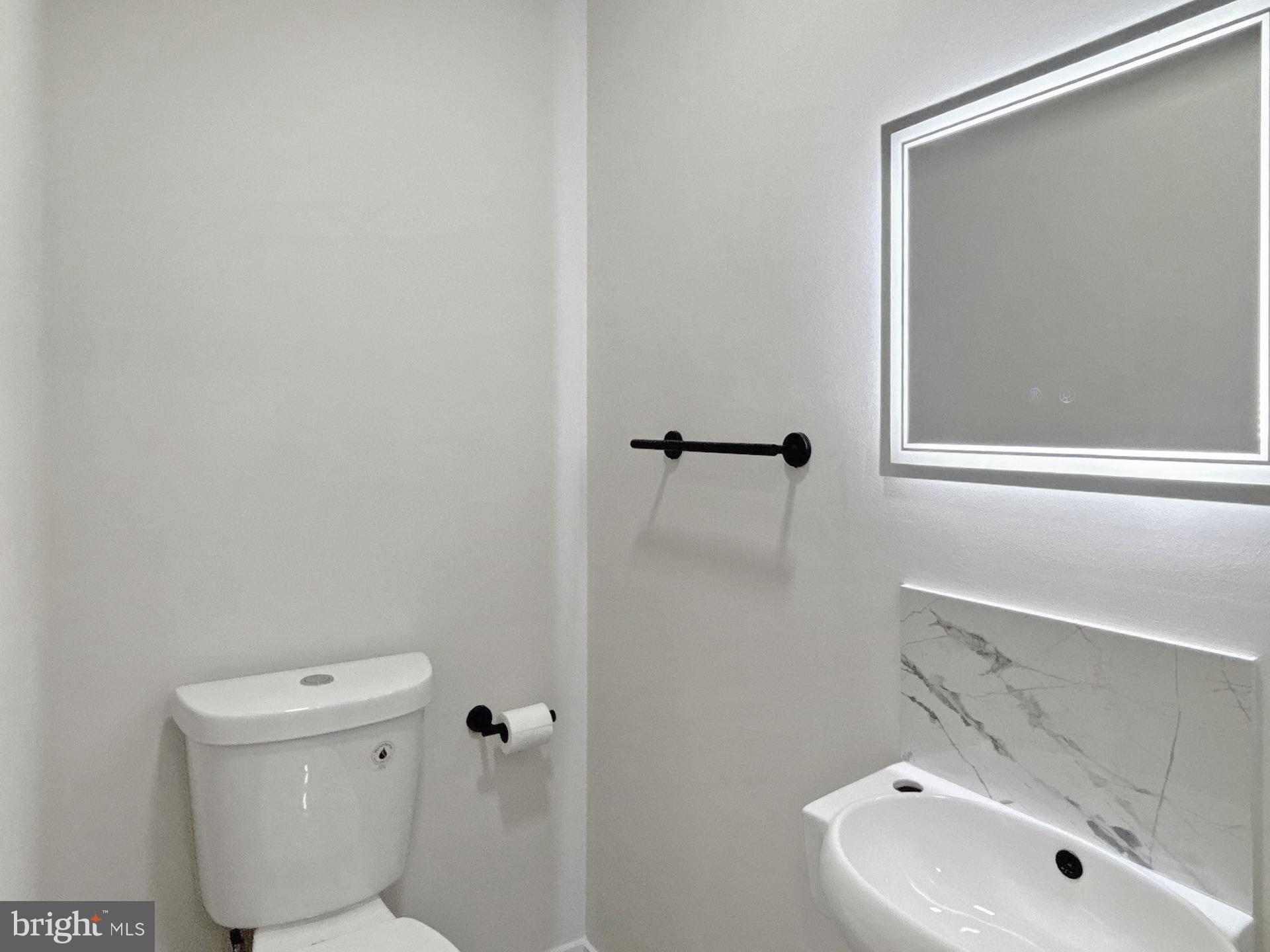 LIBERTY SQUARE - Residential Income