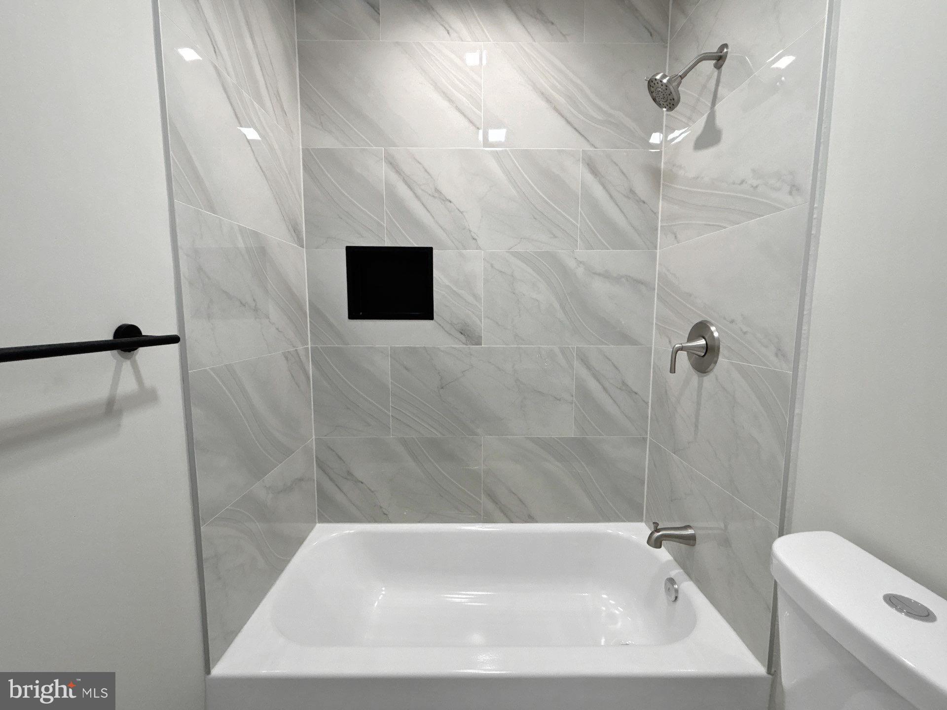 LIBERTY SQUARE - Residential Income