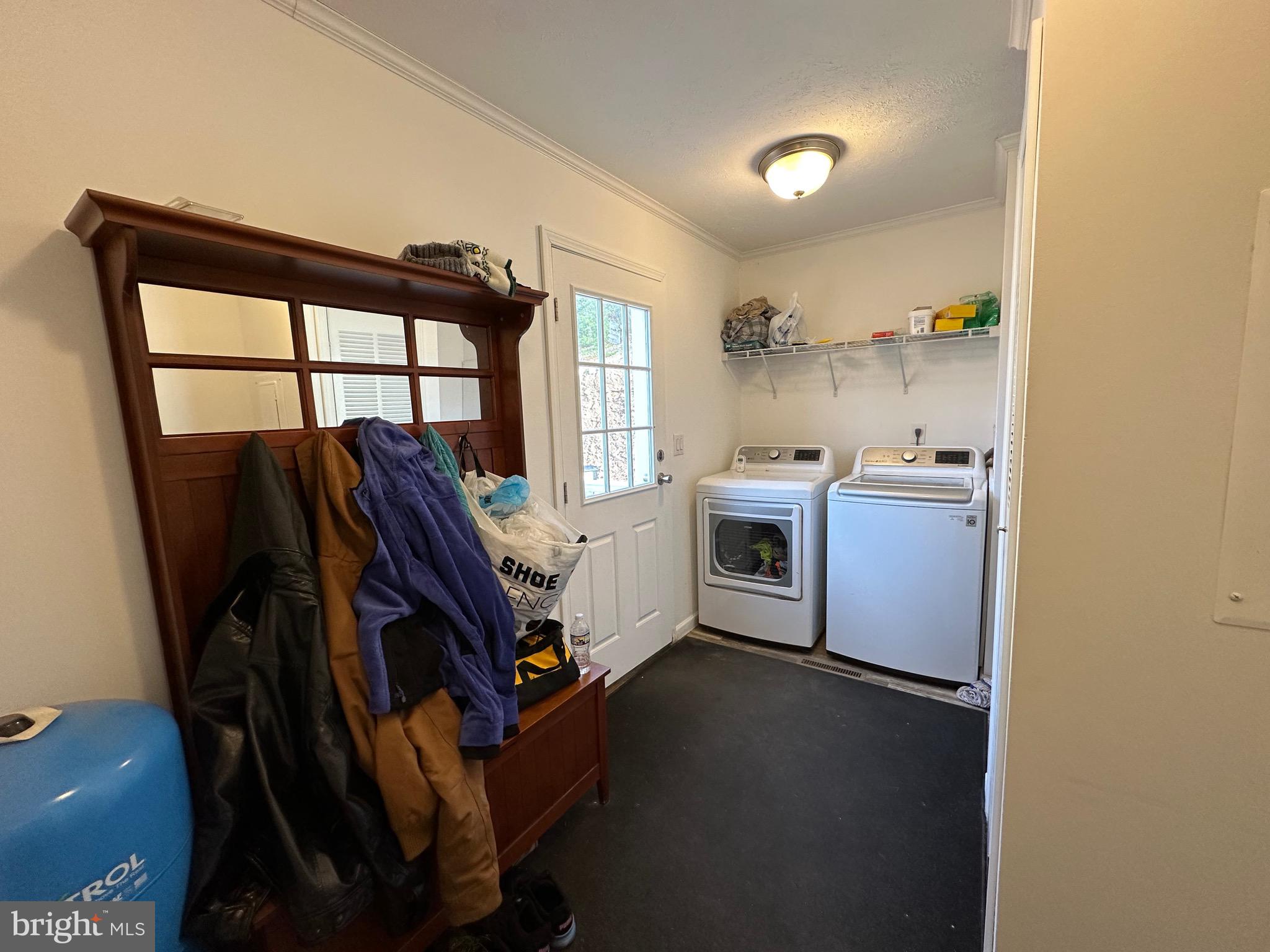 ELK HORN - Residential