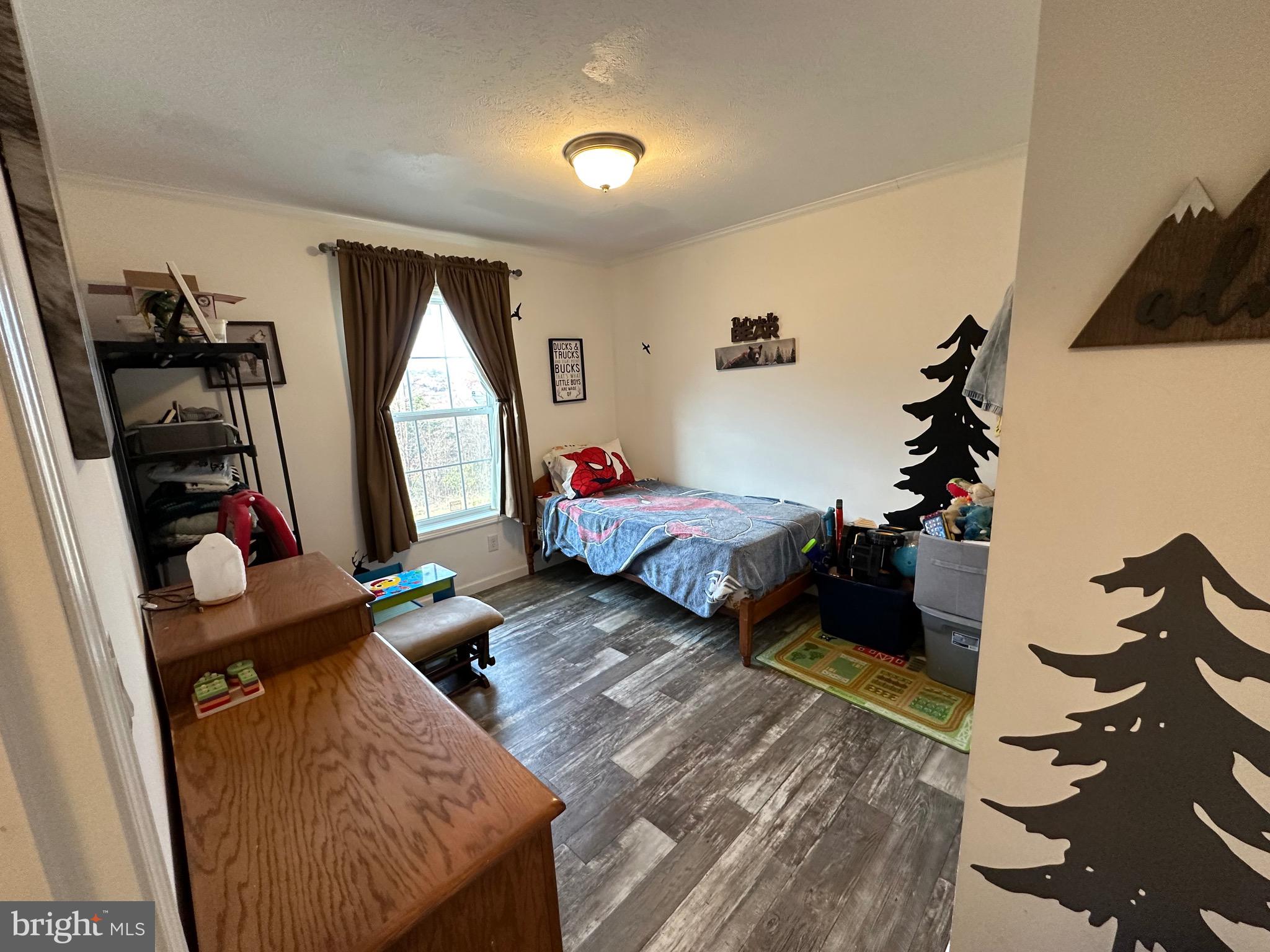 ELK HORN - Residential