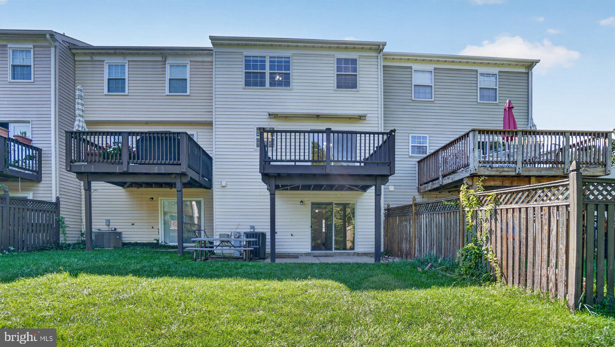1411 ANNA MARIE COURT