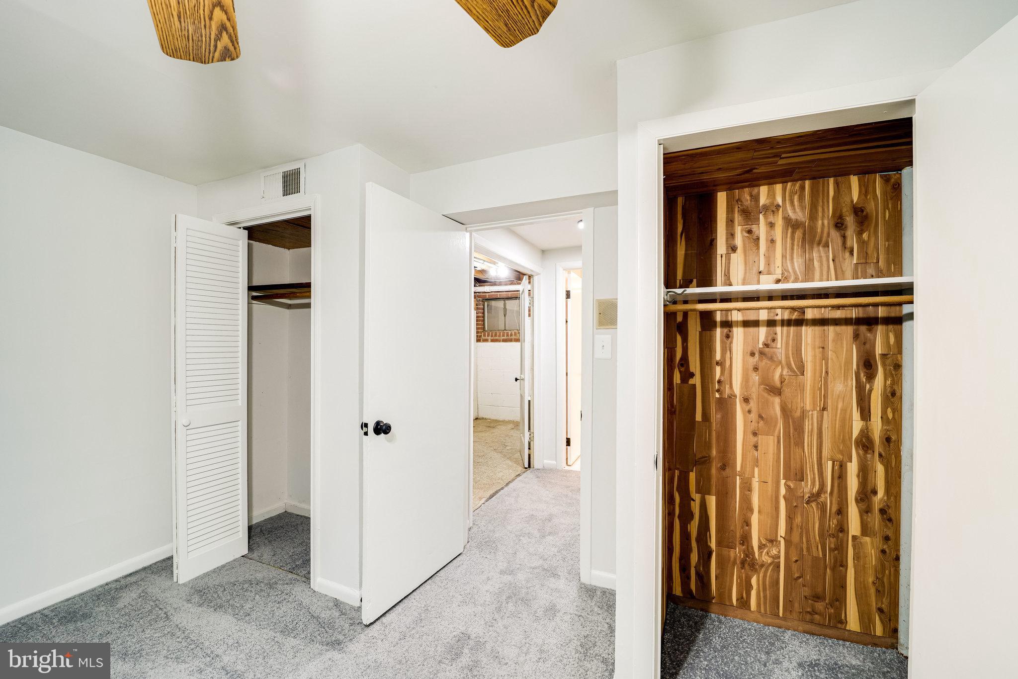 LINCOLNIA PARK - Residential Lease