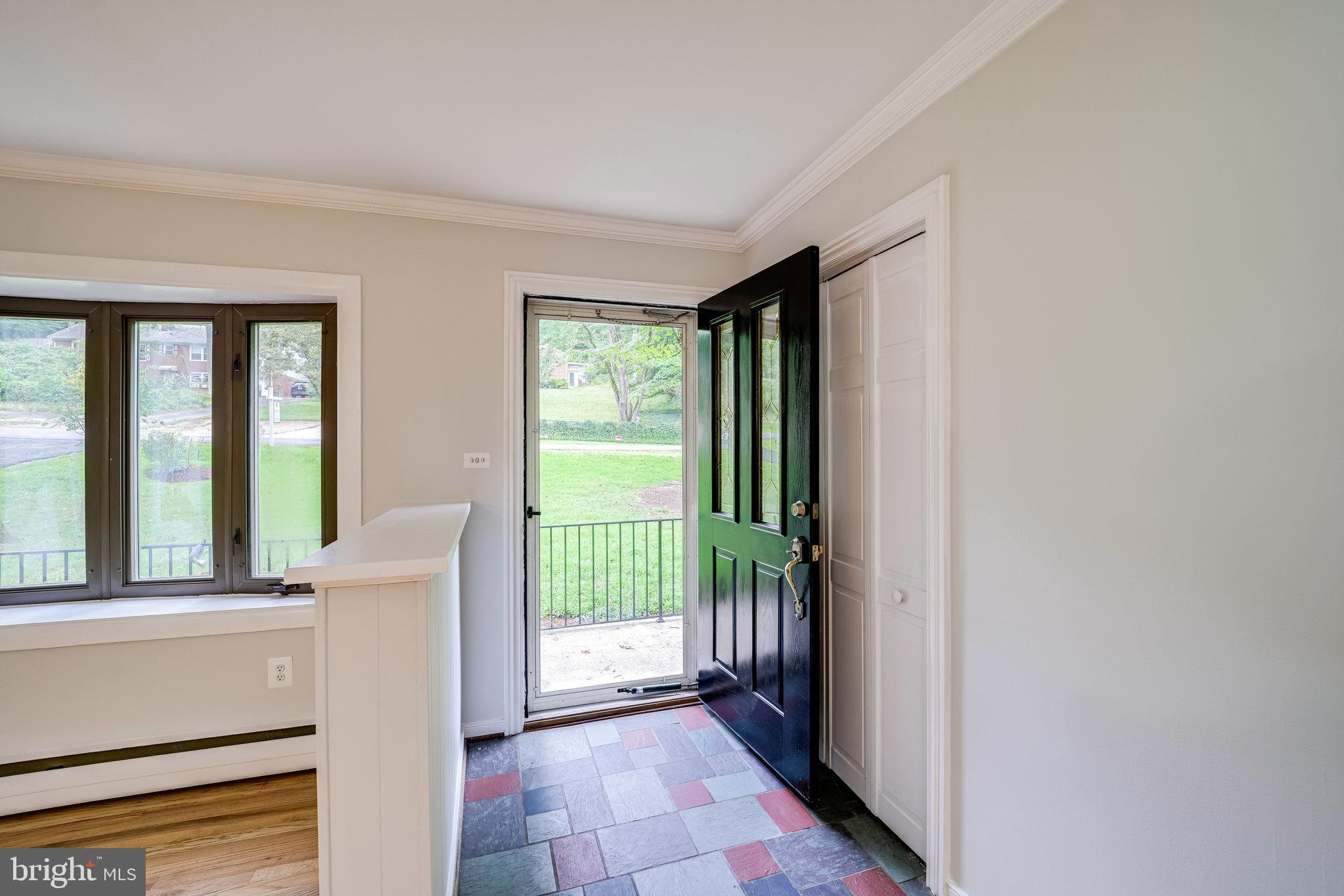 LINCOLNIA PARK - Residential Lease