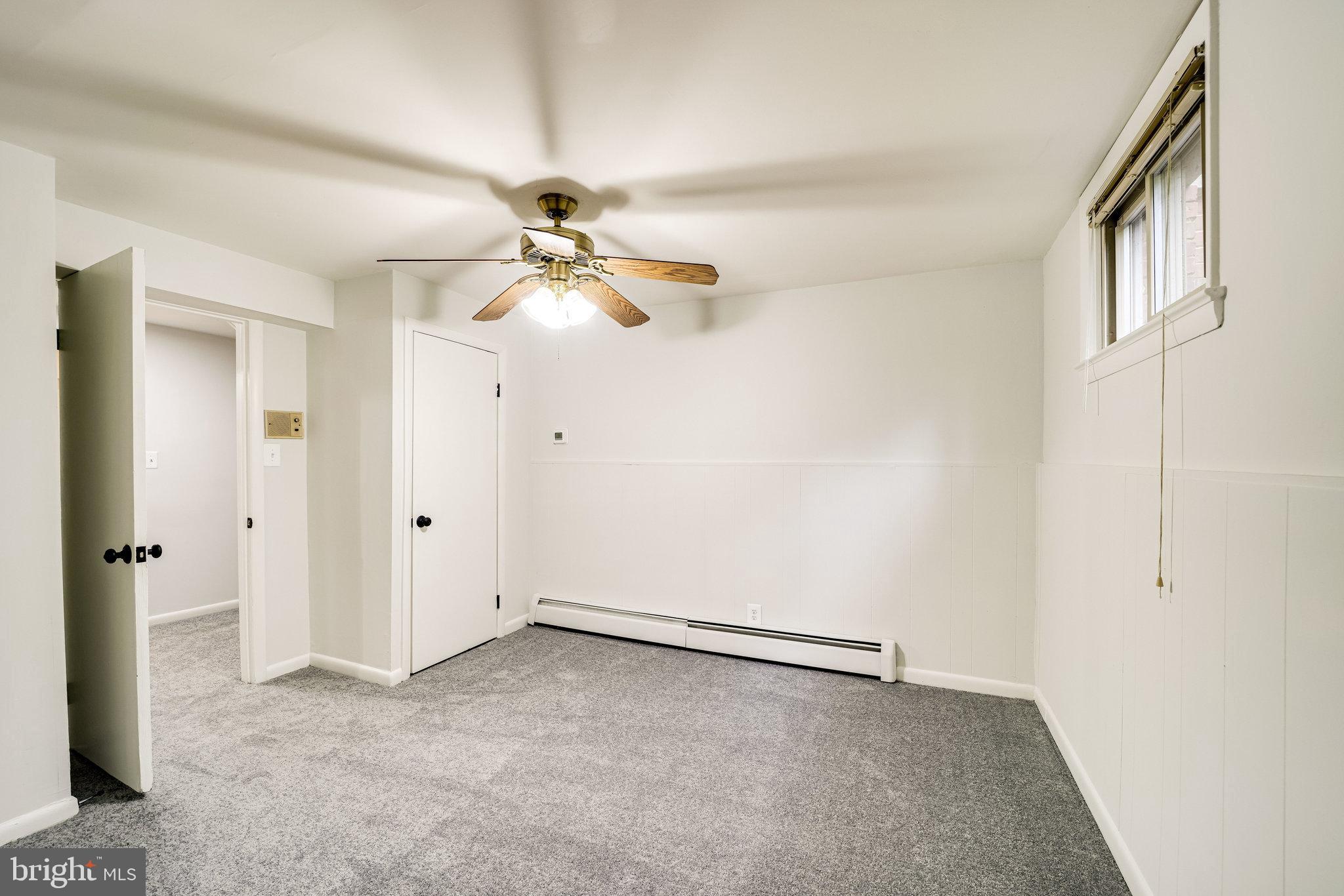 LINCOLNIA PARK - Residential Lease