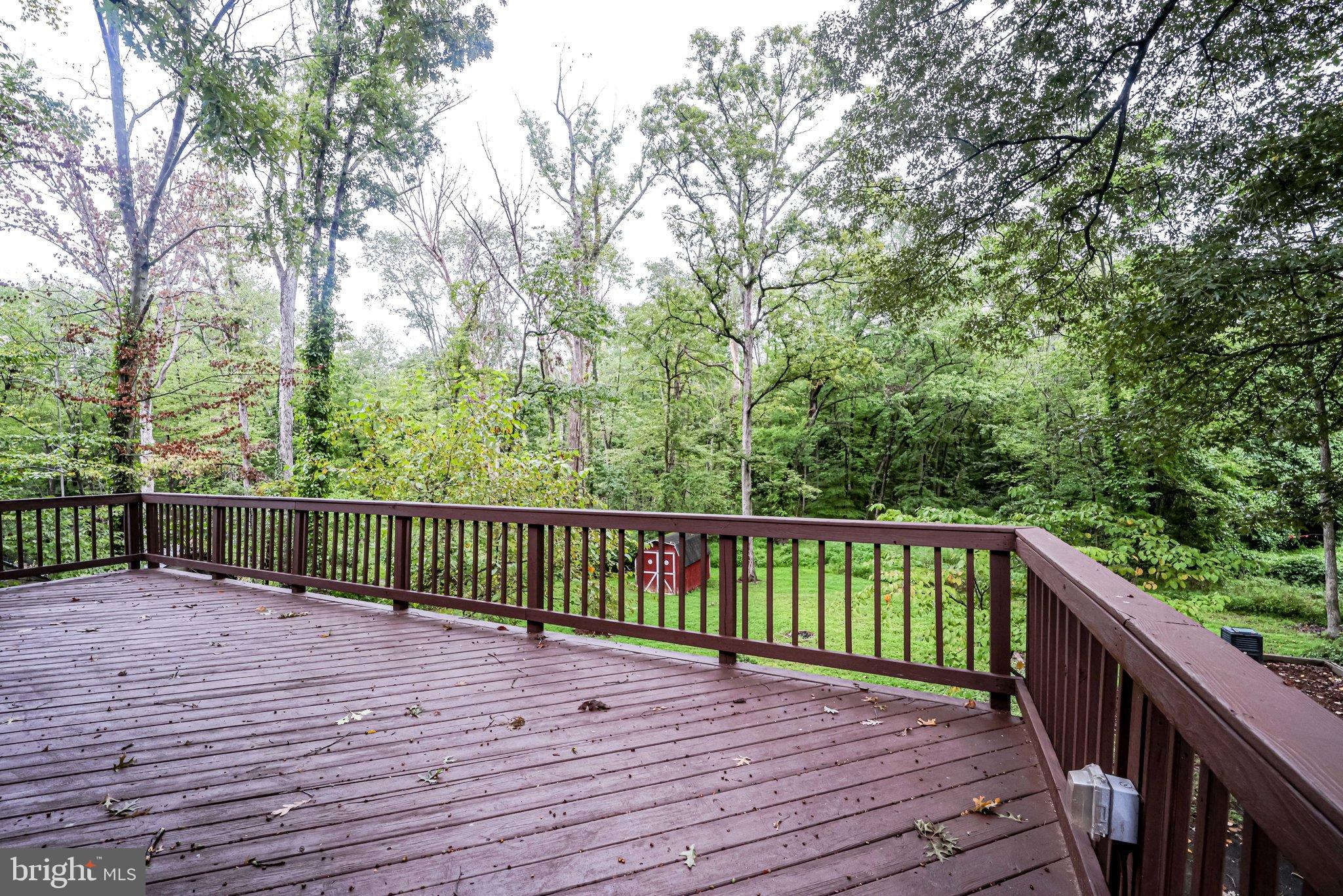 LINCOLNIA PARK - Residential Lease