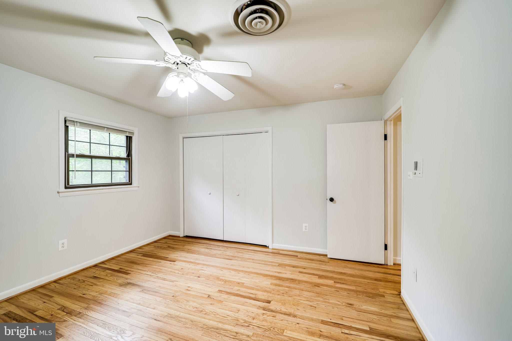 LINCOLNIA PARK - Residential Lease