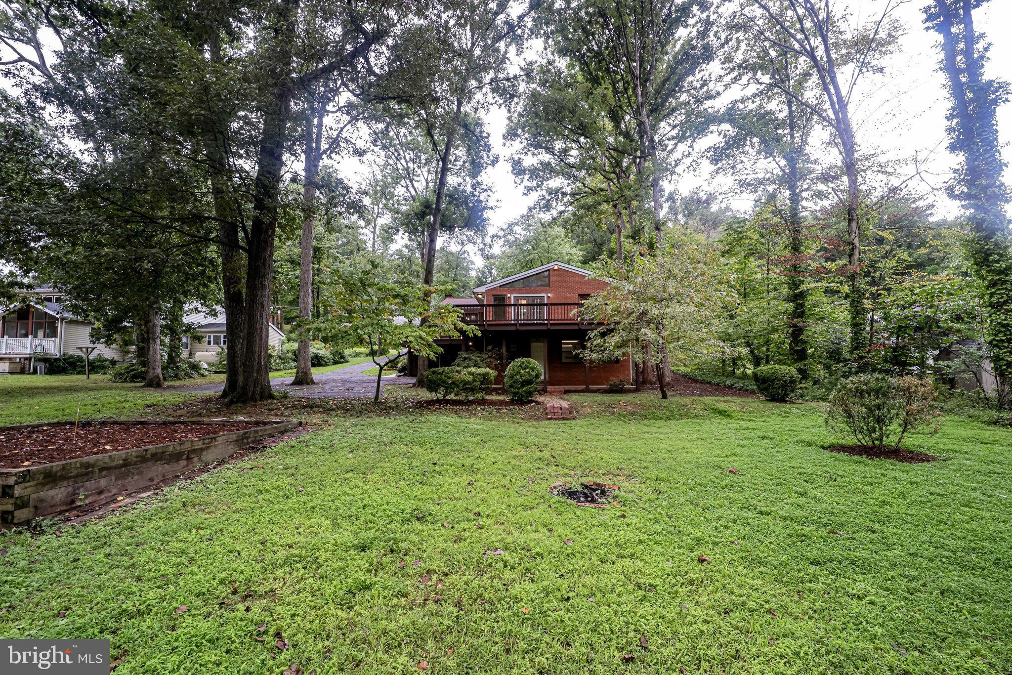 LINCOLNIA PARK - Residential Lease