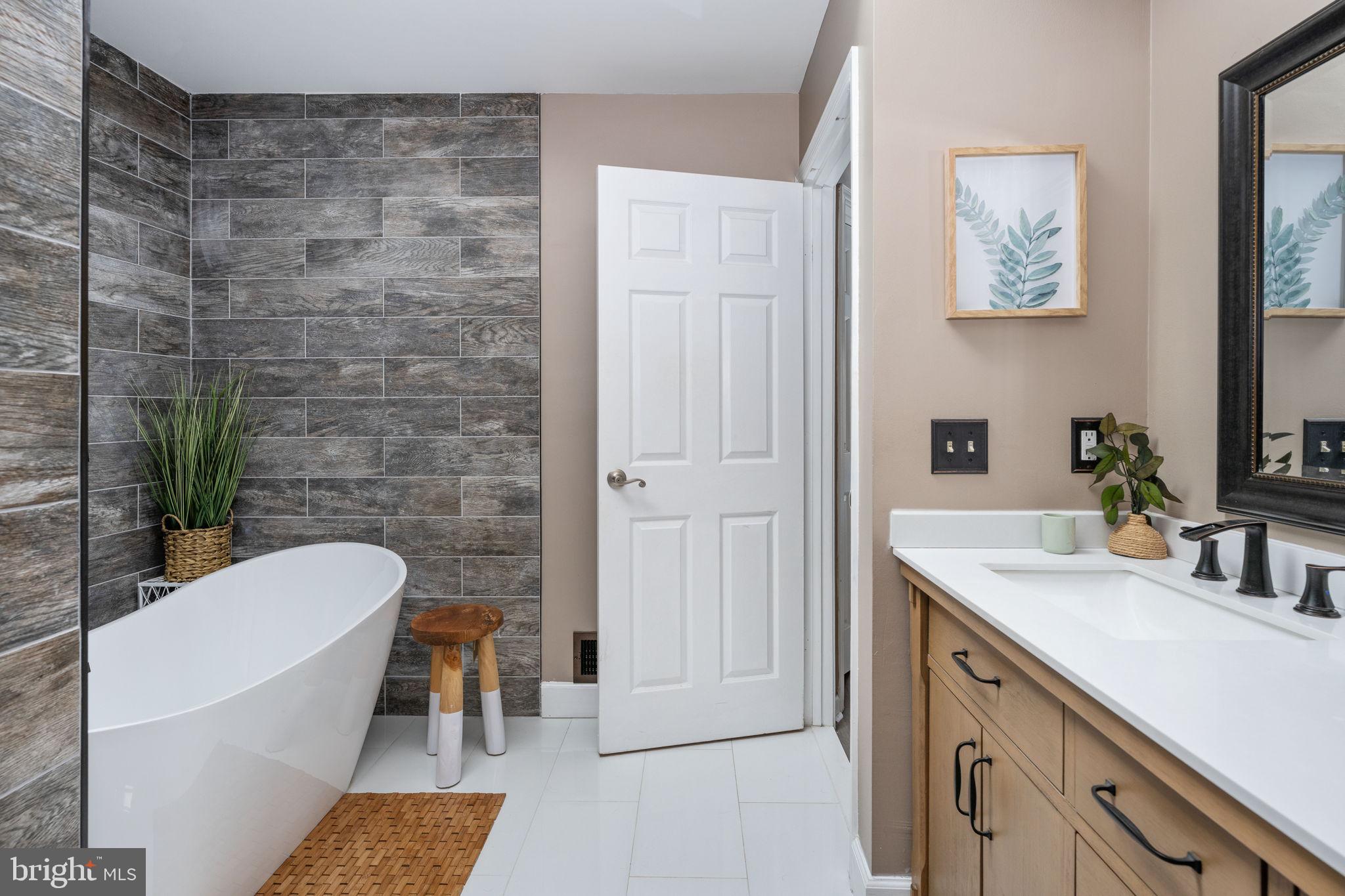 SETTLERS LANDING - Residential