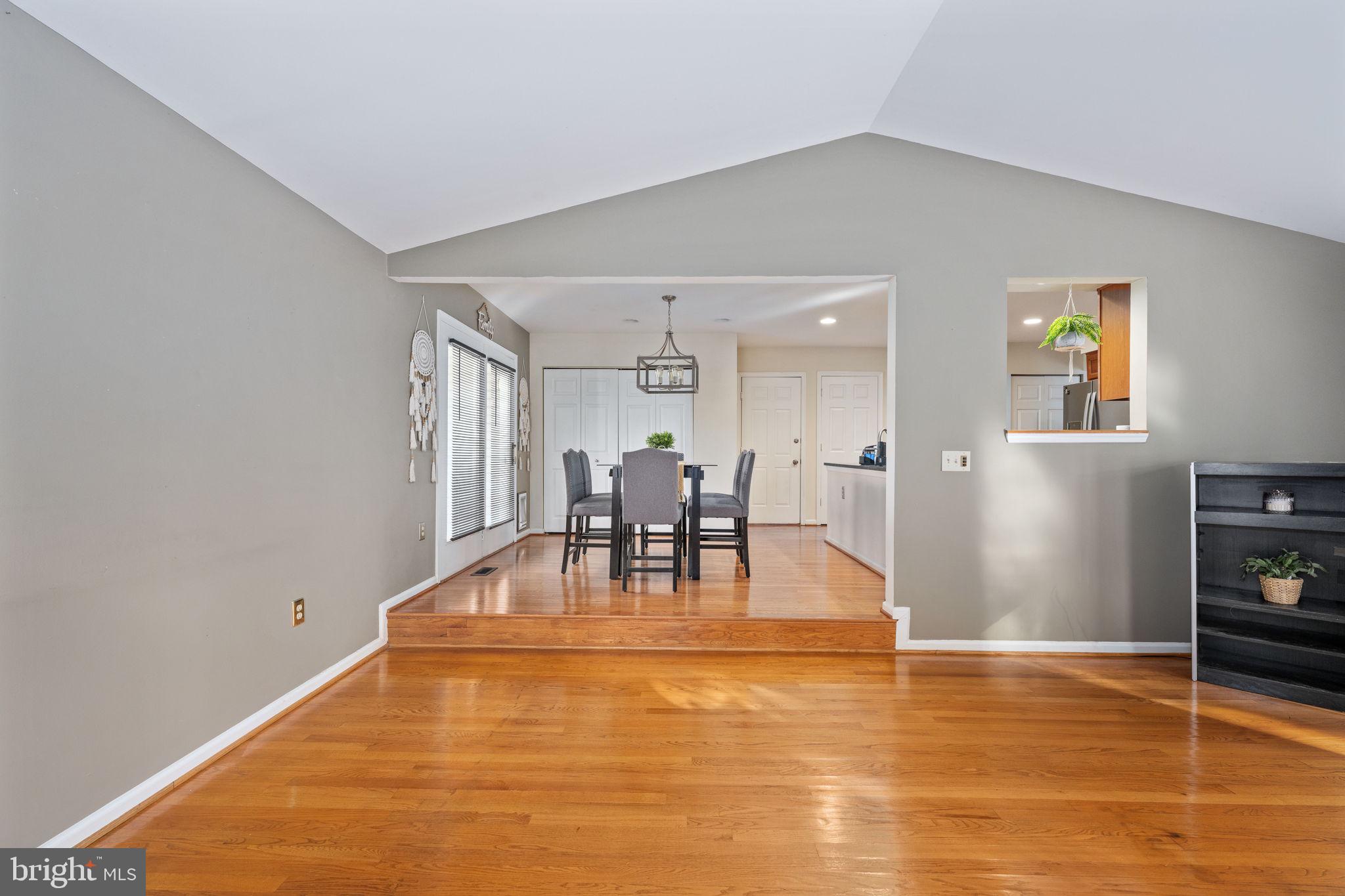 SETTLERS LANDING - Residential