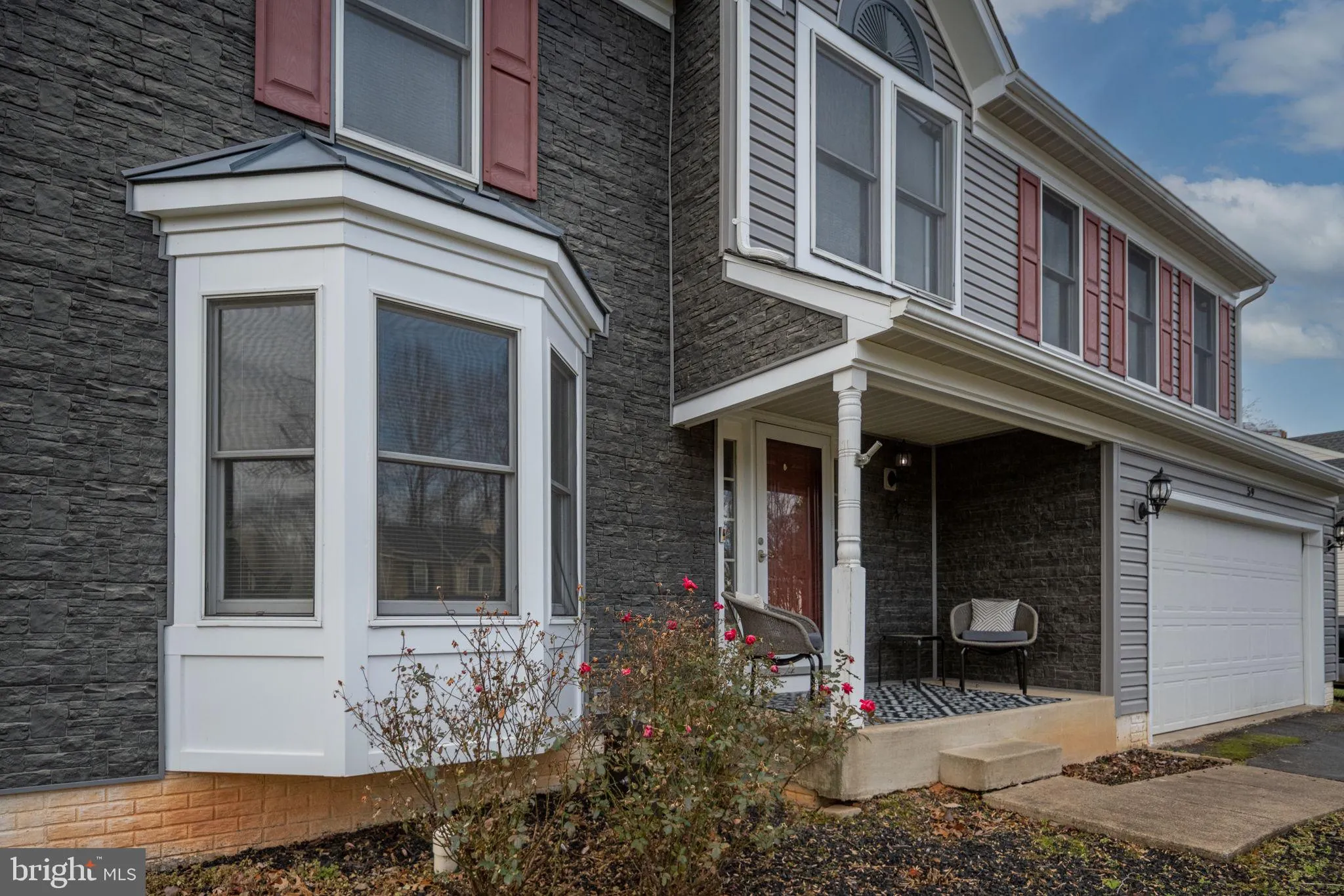 Stafford, Virginia 22554, United States, 6 Bedrooms Bedrooms, ,4 BathroomsBathrooms,Residential,Contingent,252422