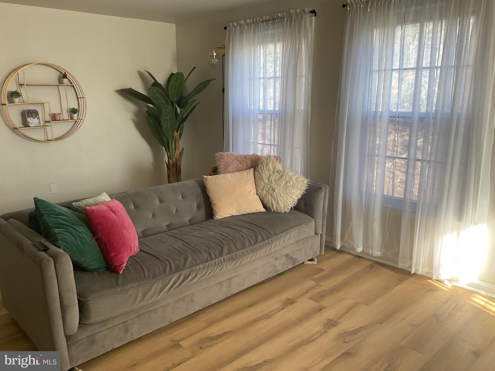 POTOMAC HEIGHTS - Residential