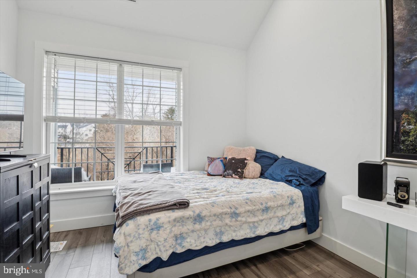 THE HOLLOW AT FOX VA - Residential