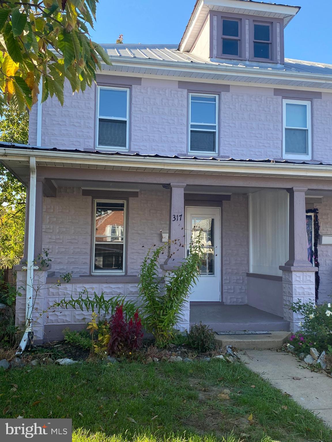 ROSEMONT - Residential Lease