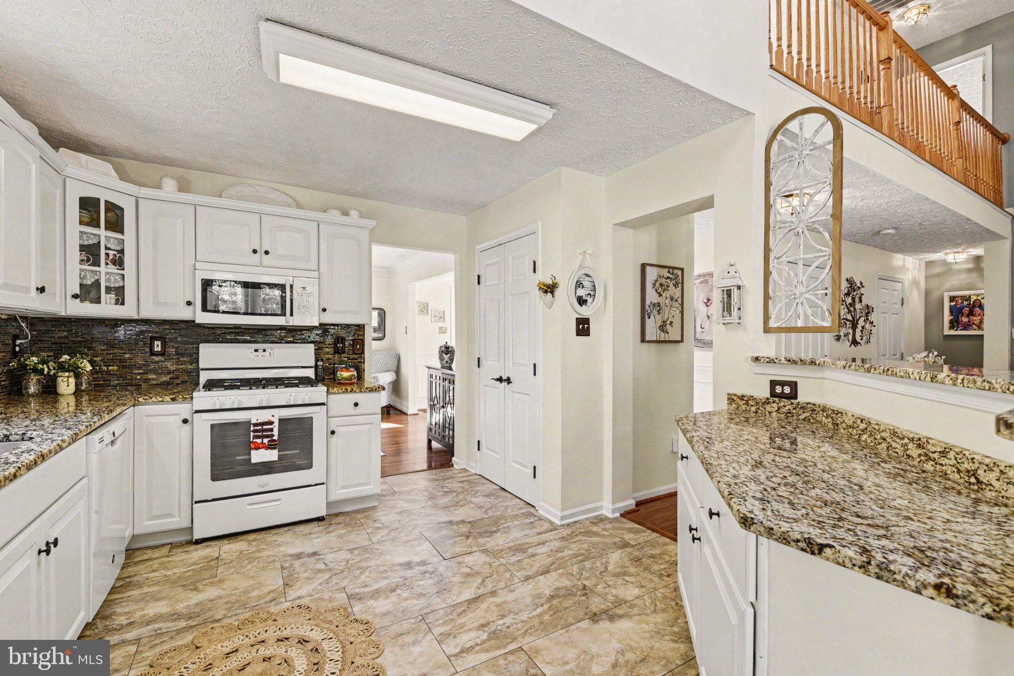 525 E CEDAR POINT DRIVE