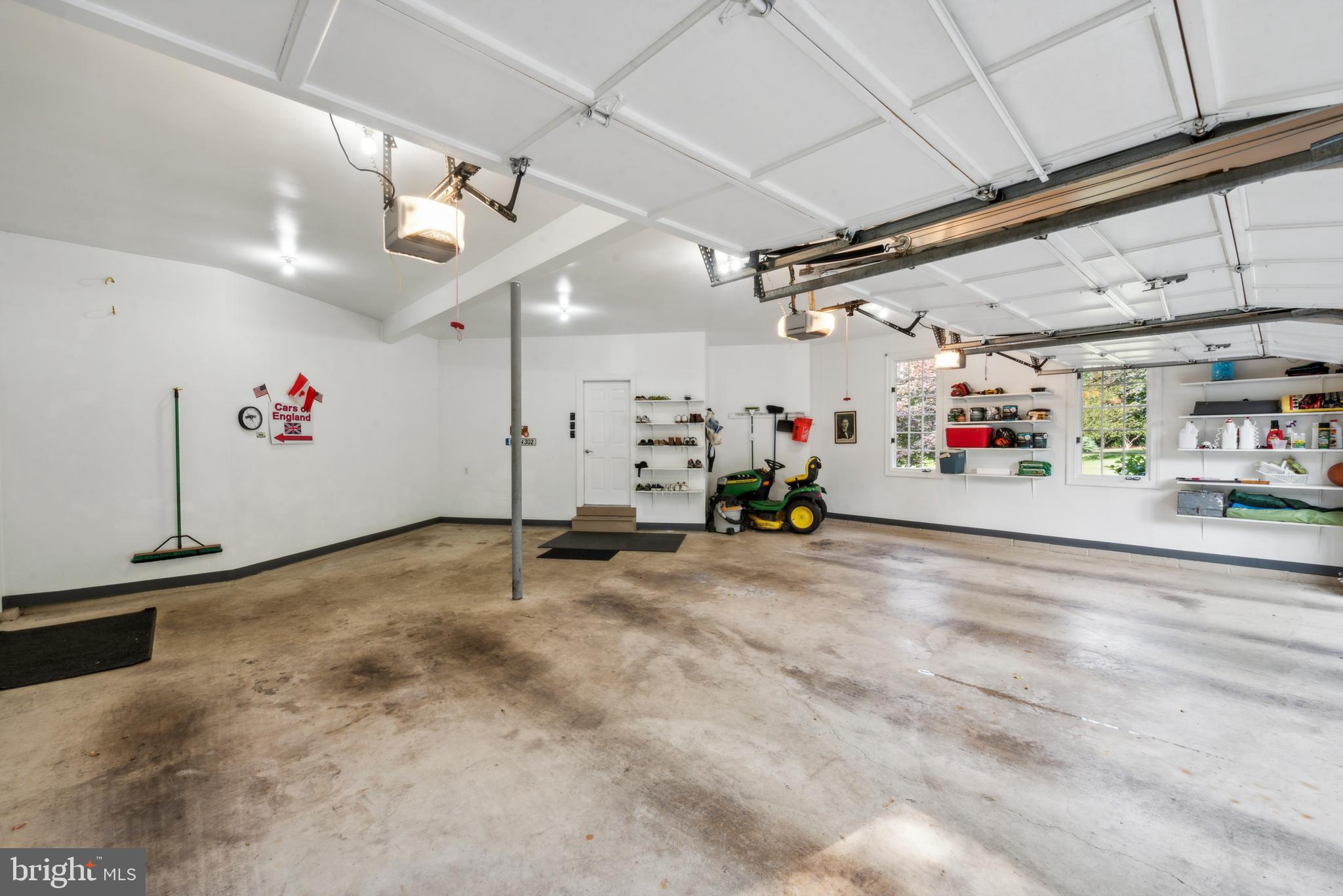 DEER POINTE - Residential