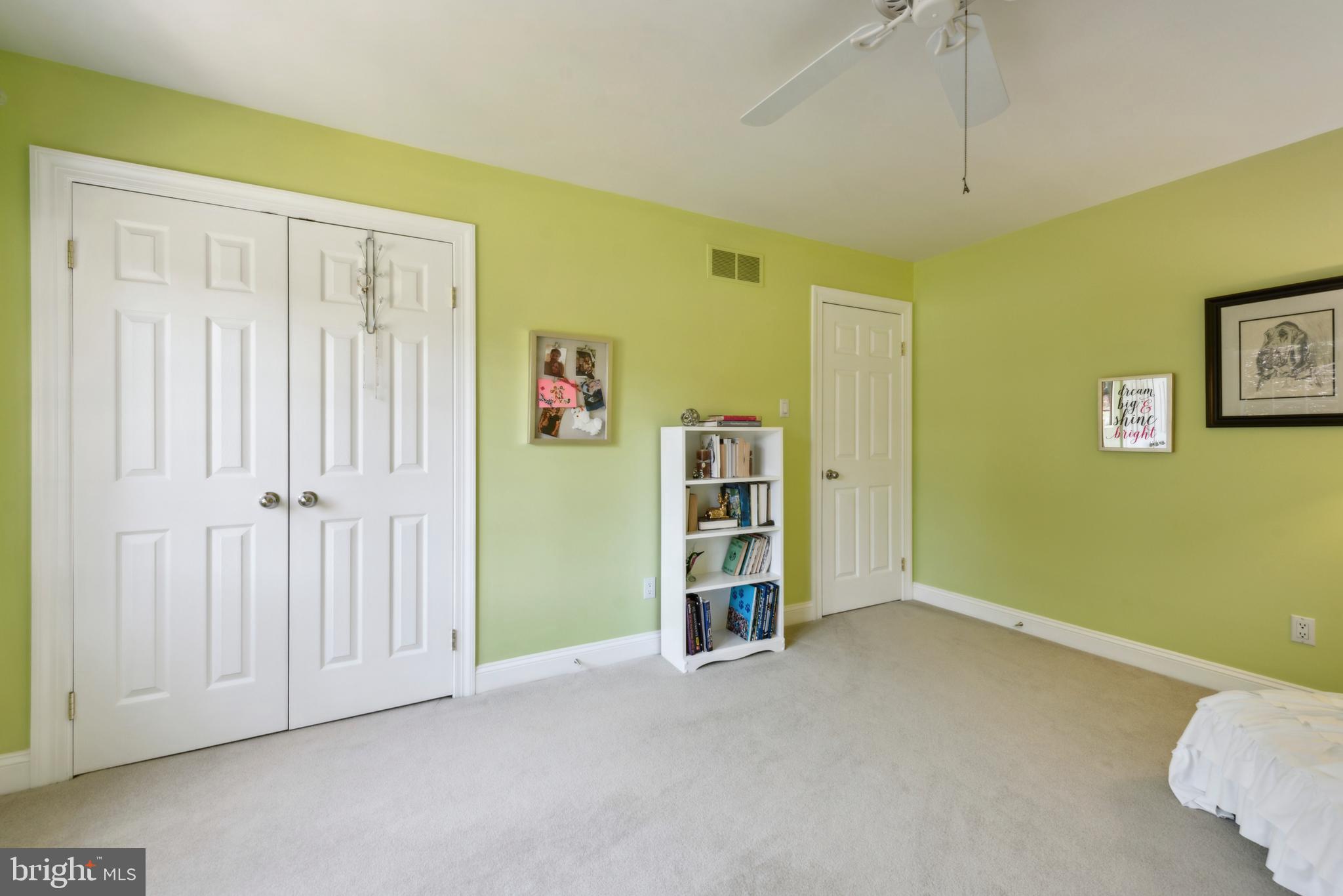 DEER POINTE - Residential