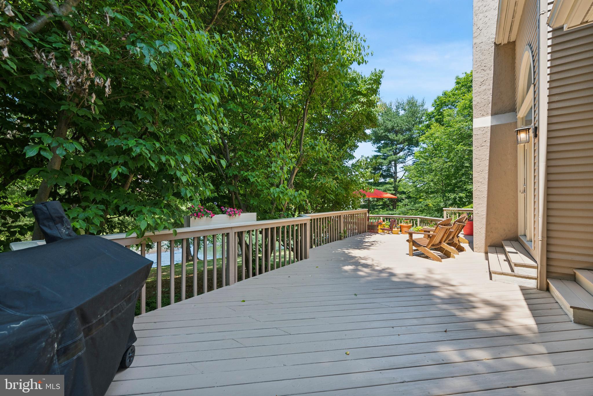 DEER POINTE - Residential