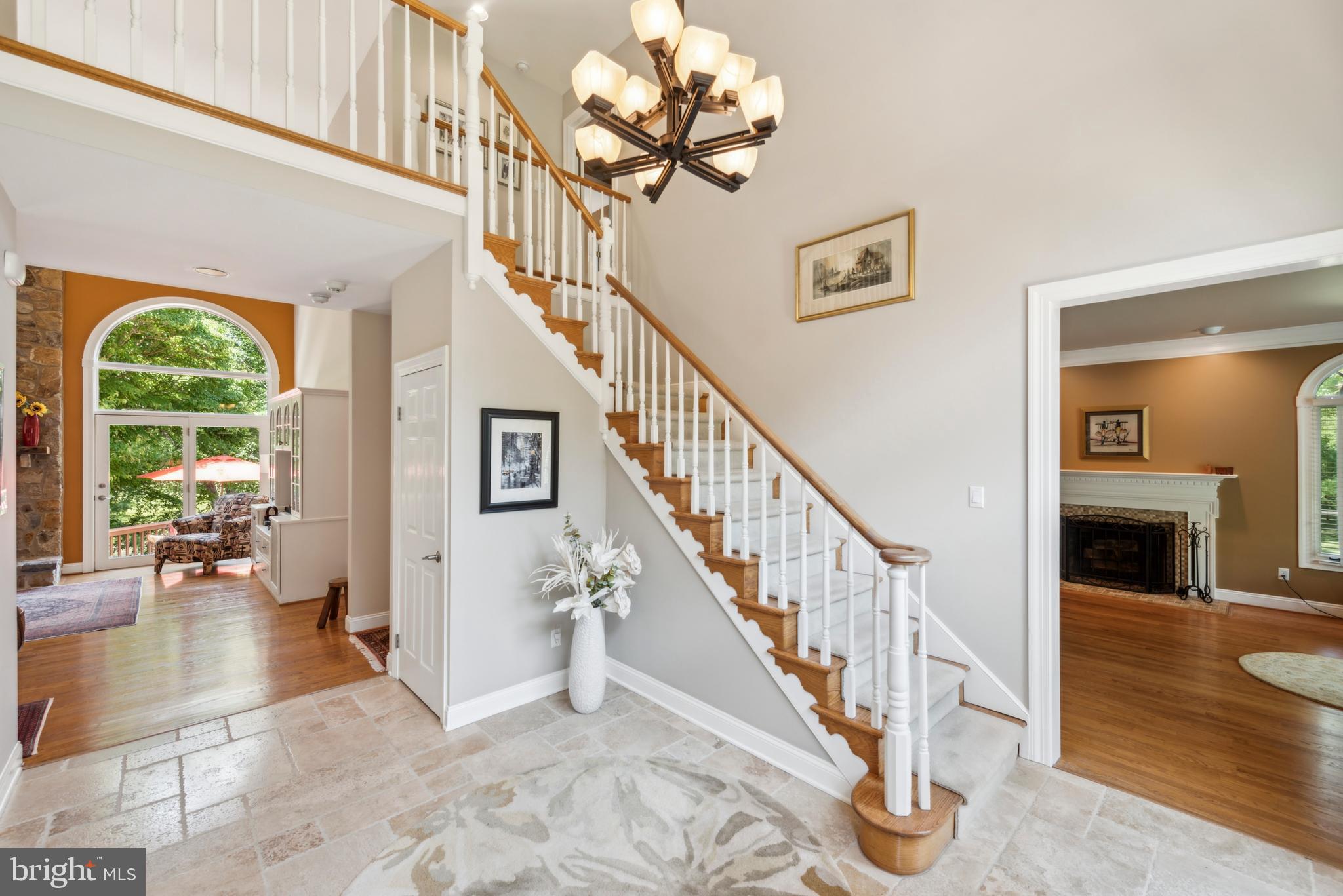 DEER POINTE - Residential