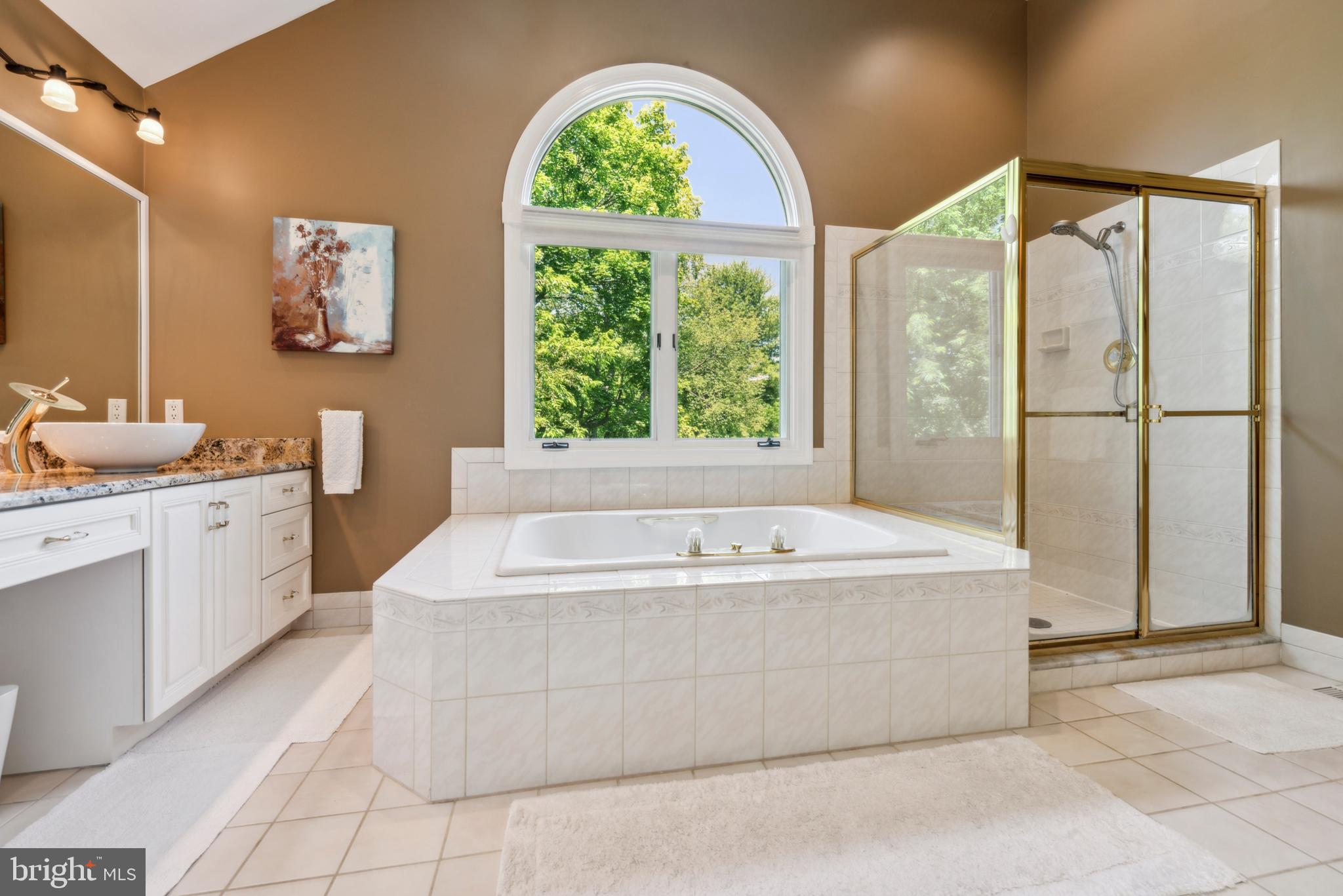 DEER POINTE - Residential