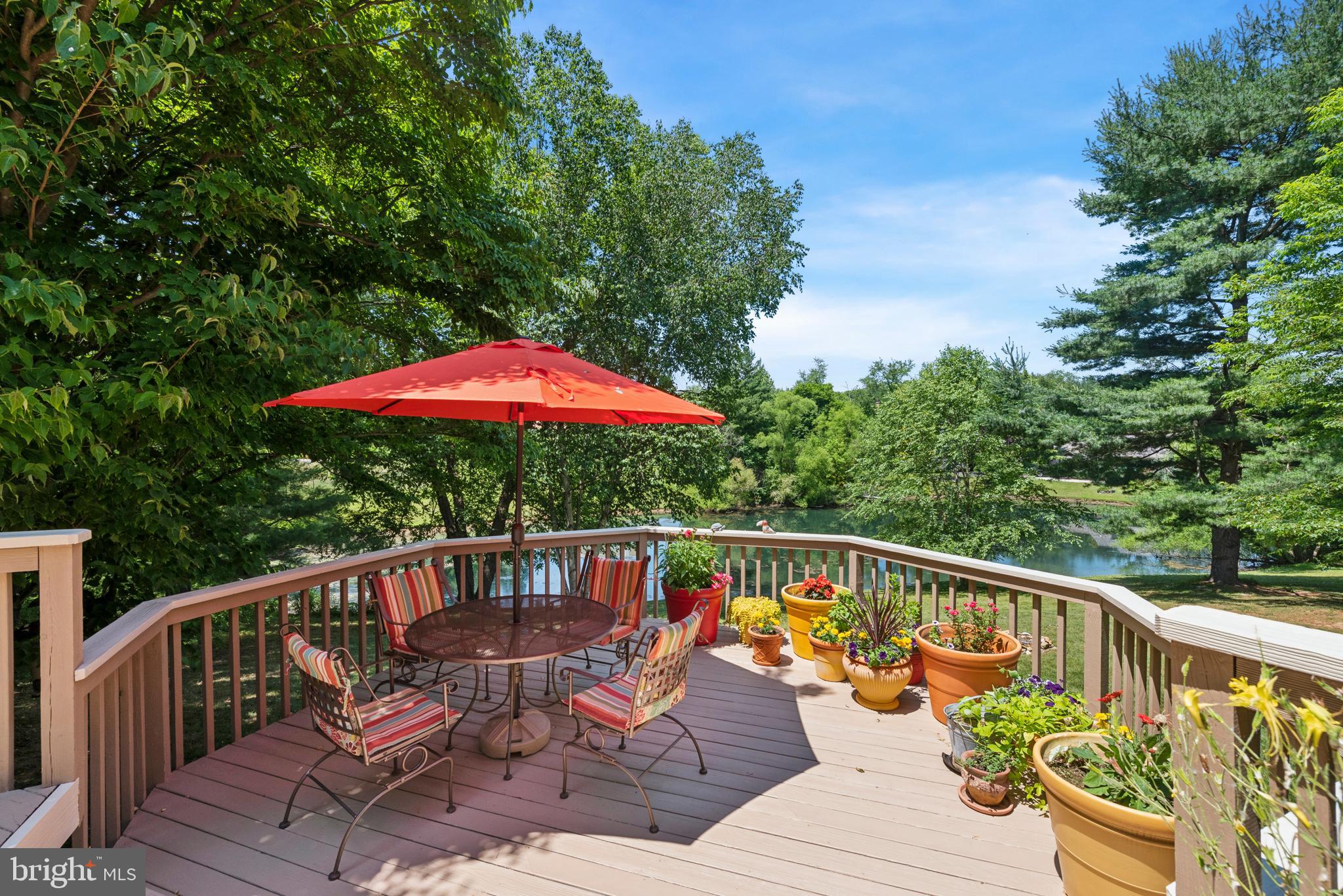 DEER POINTE - Residential