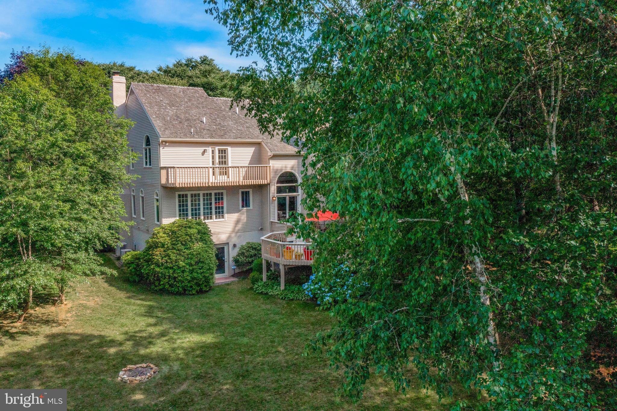 DEER POINTE - Residential