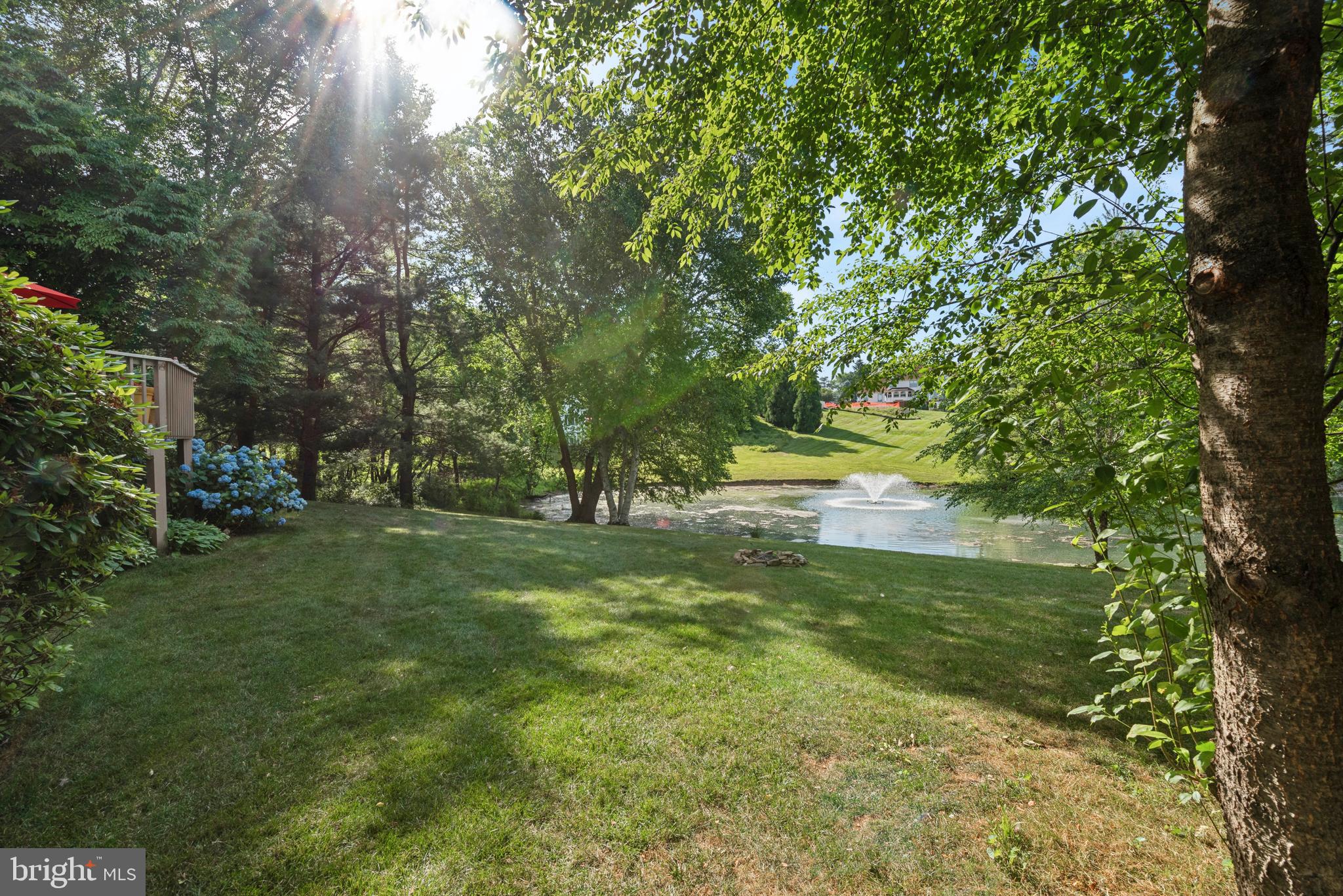 DEER POINTE - Residential