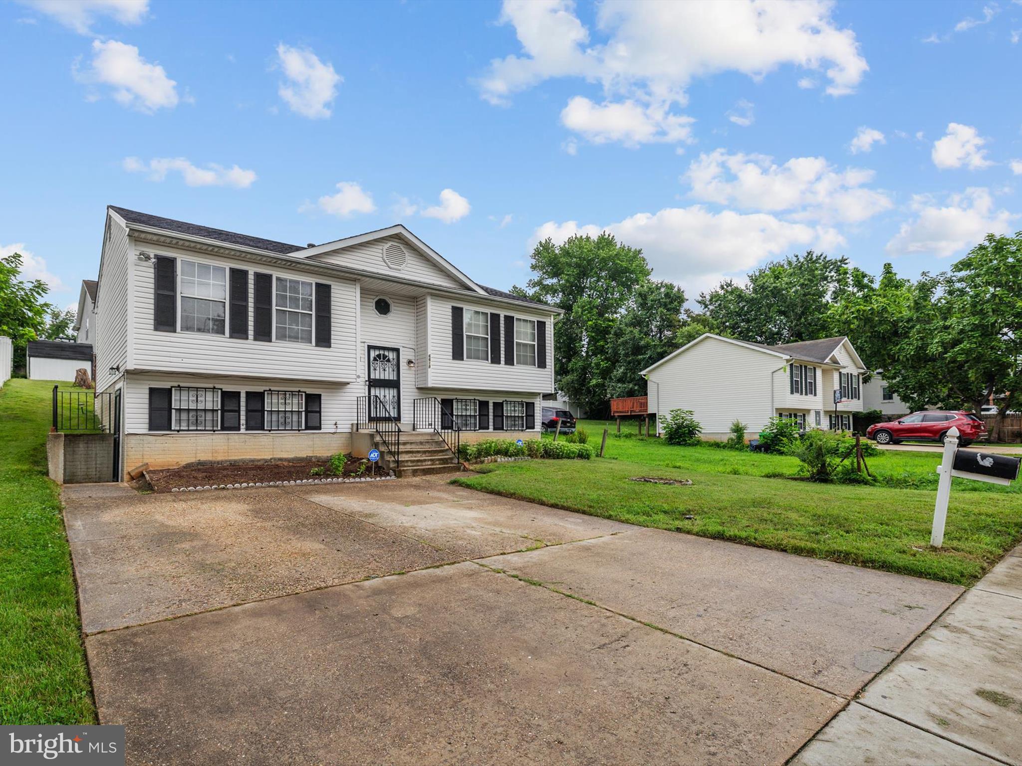 CARMODY HILLS - Residential