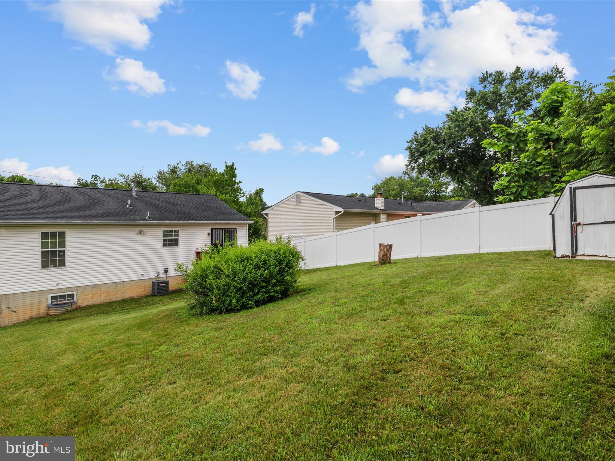 CARMODY HILLS - Residential