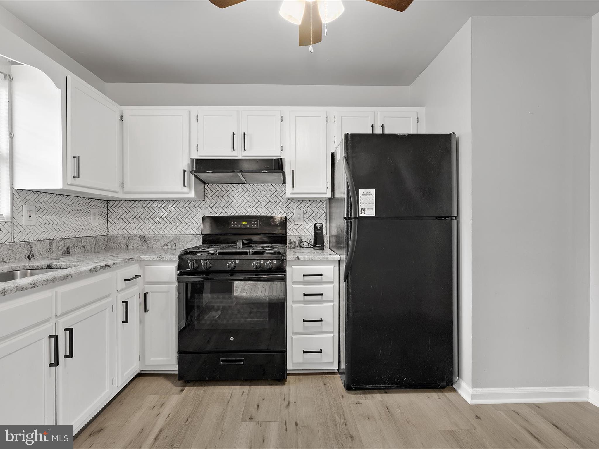 CARMODY HILLS - Residential