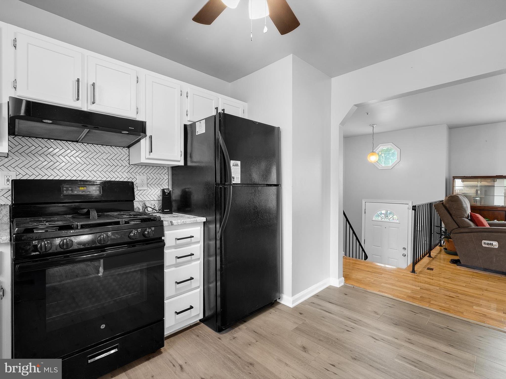 CARMODY HILLS - Residential