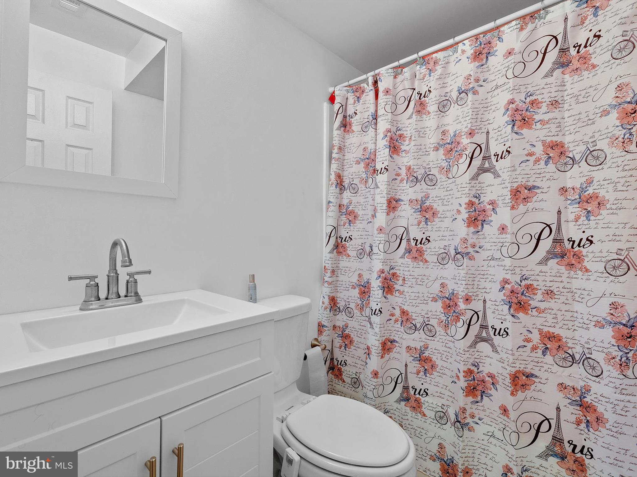 CARMODY HILLS - Residential