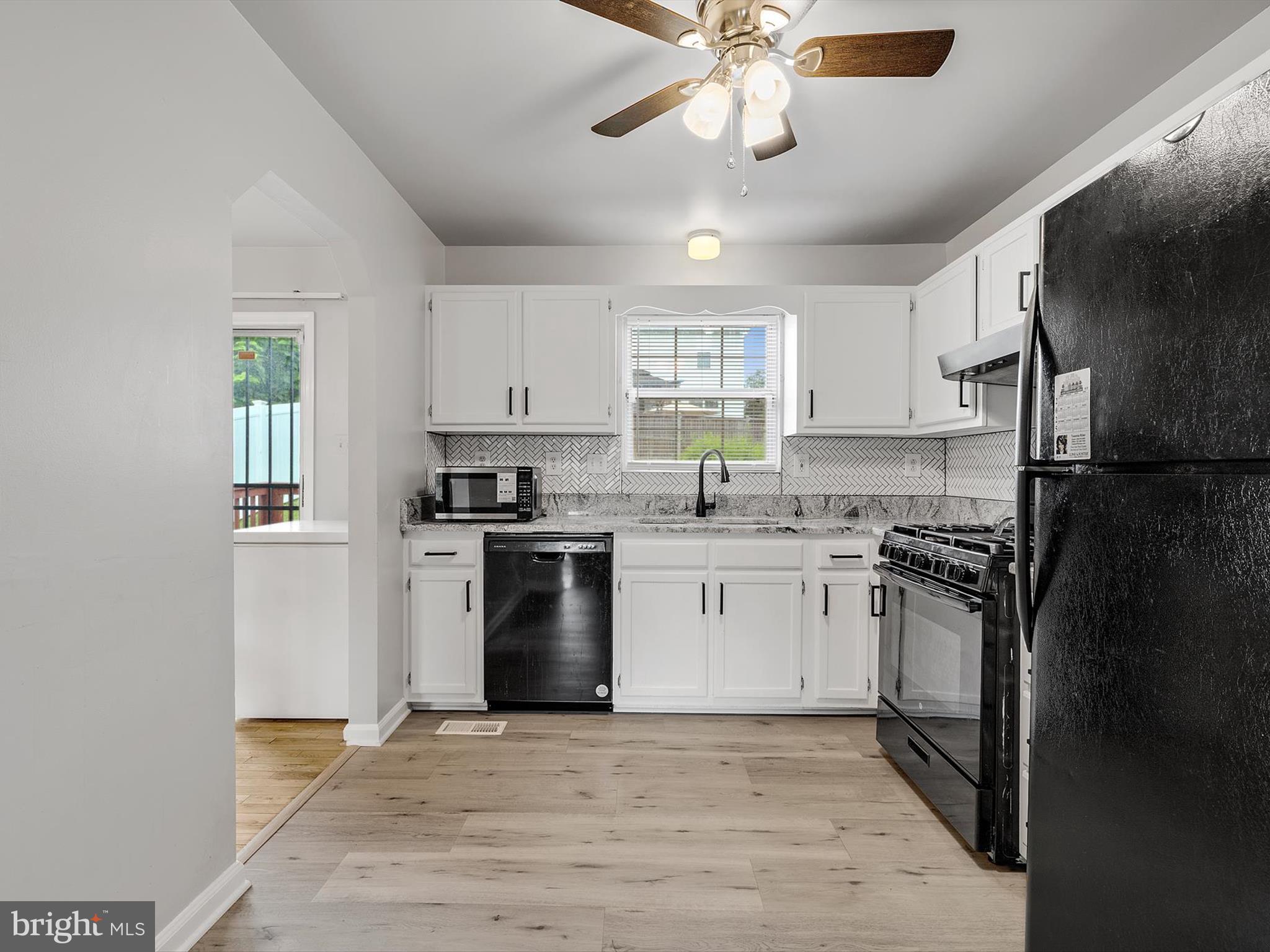 CARMODY HILLS - Residential