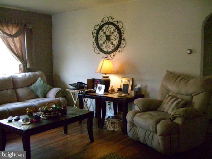 MEADOWBROOK - Residential