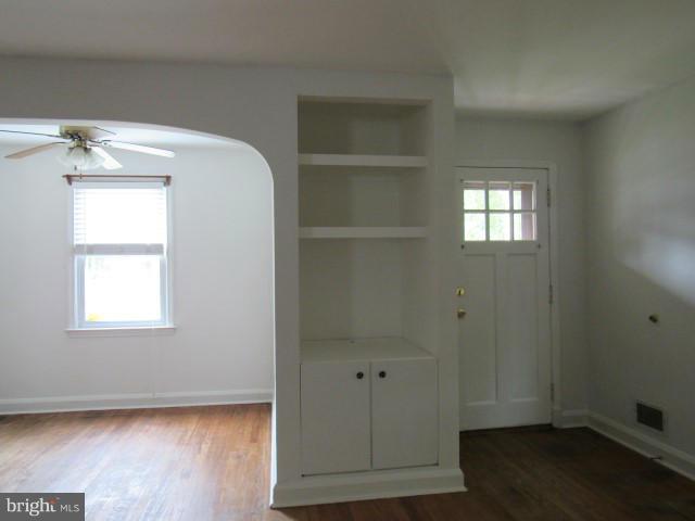 MEADOWBROOK - Residential