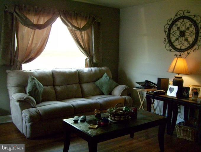 MEADOWBROOK - Residential