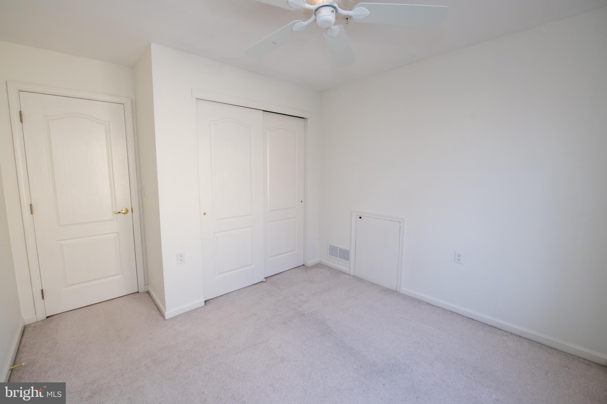 LEGACY OAKS - Residential