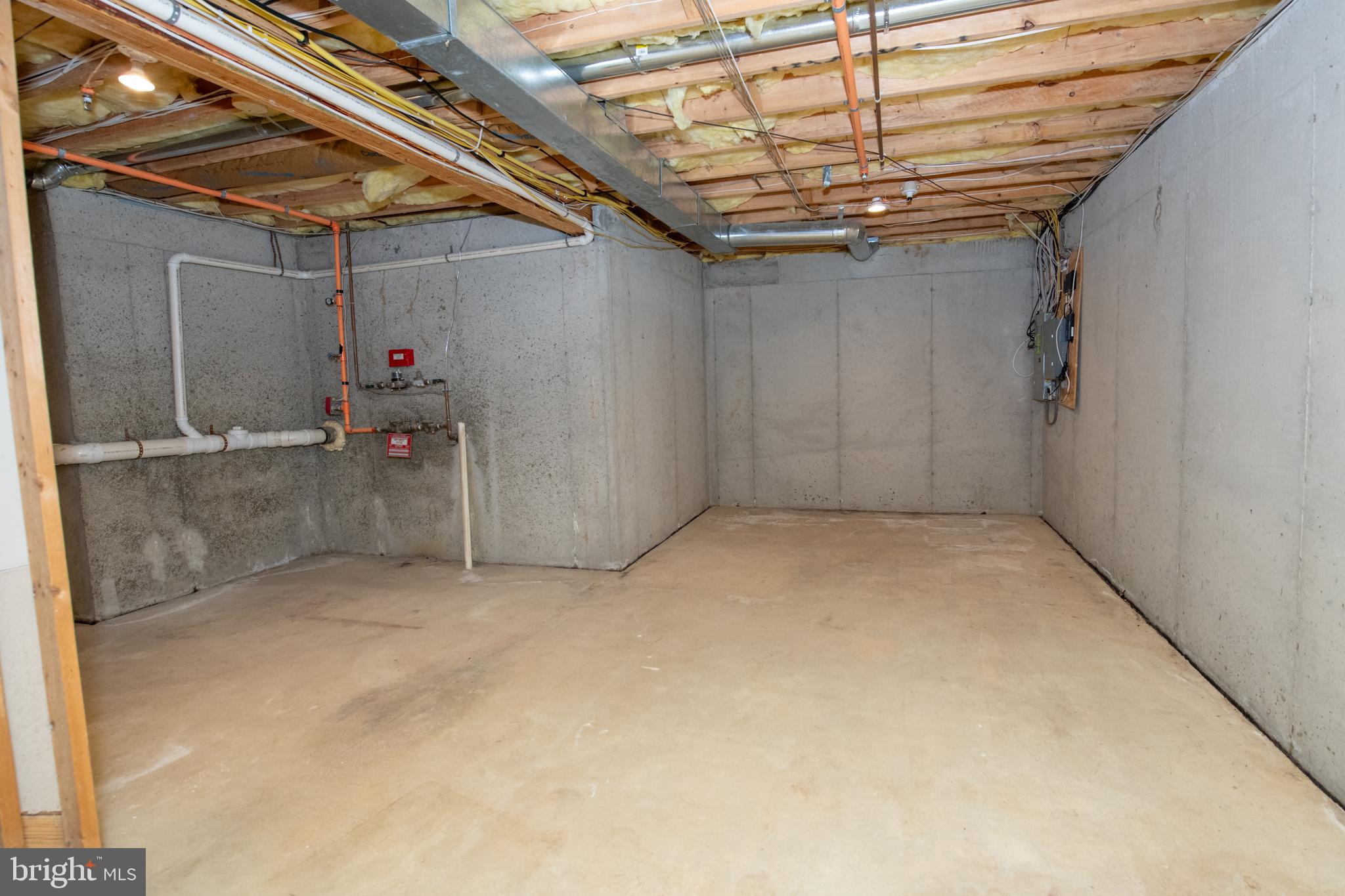 LEGACY OAKS - Residential