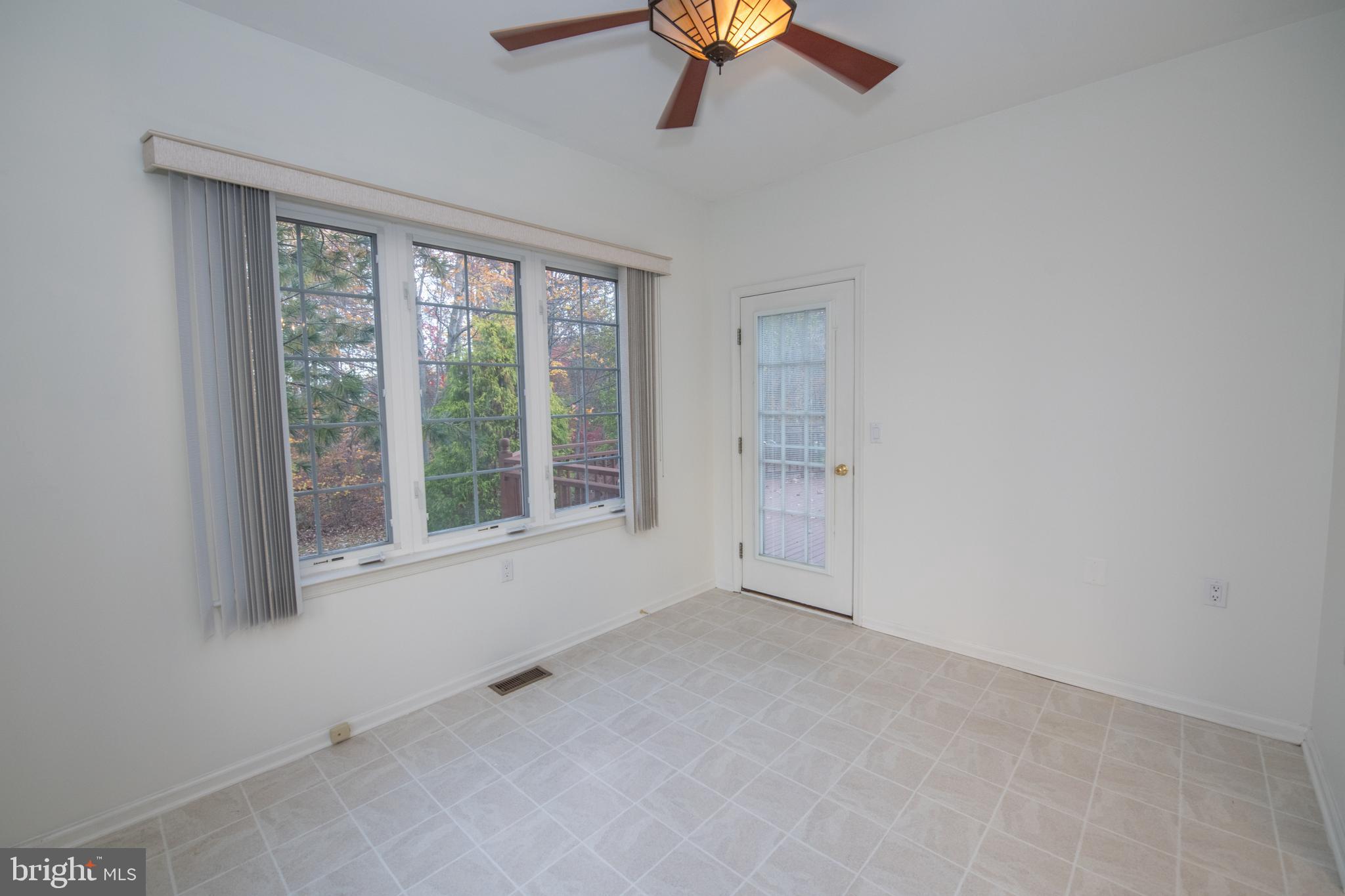 LEGACY OAKS - Residential