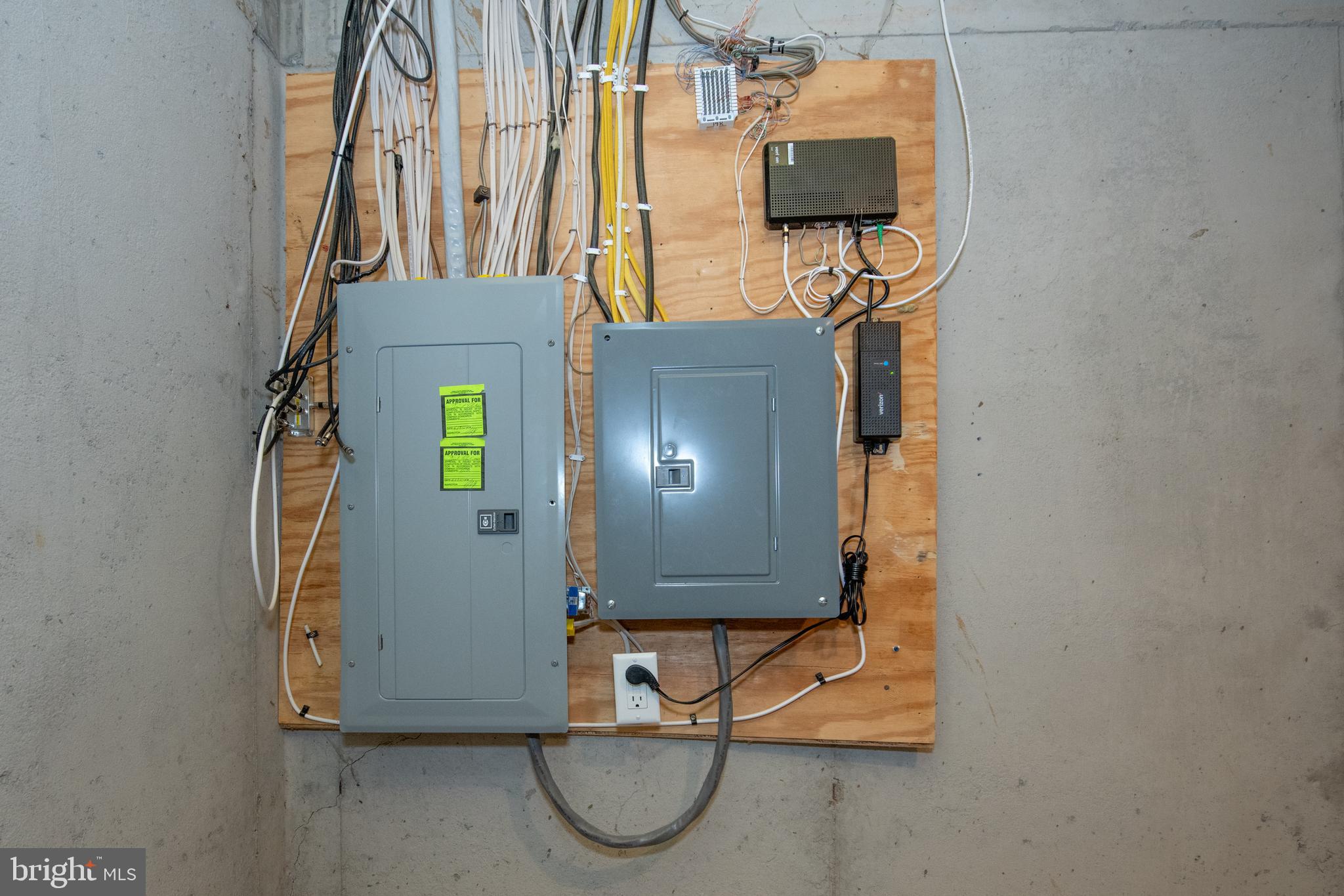 LEGACY OAKS - Residential