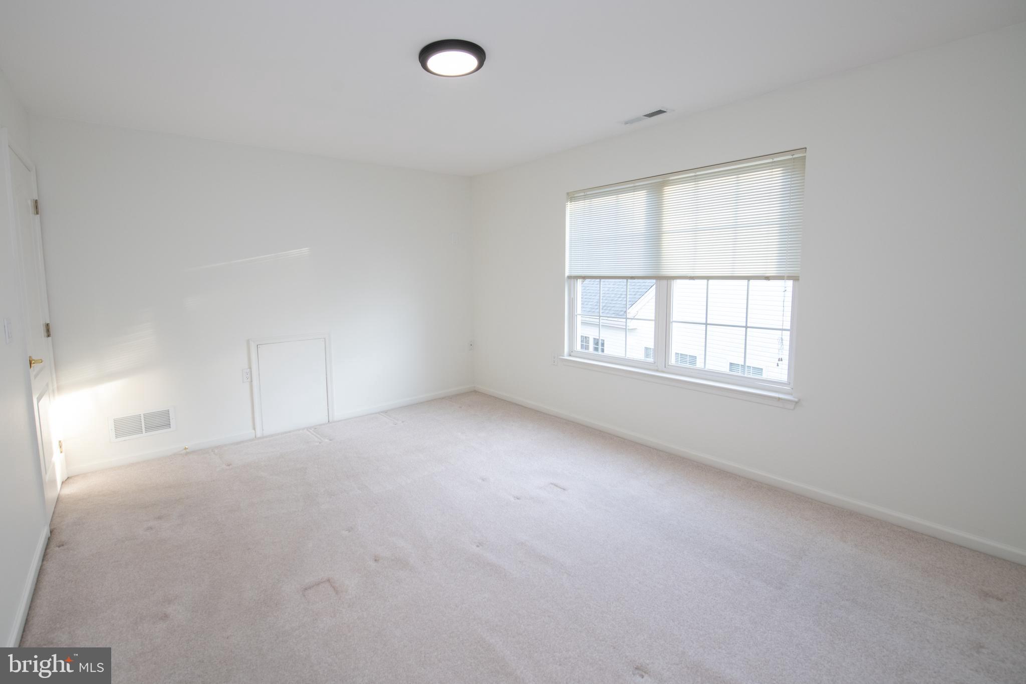 LEGACY OAKS - Residential