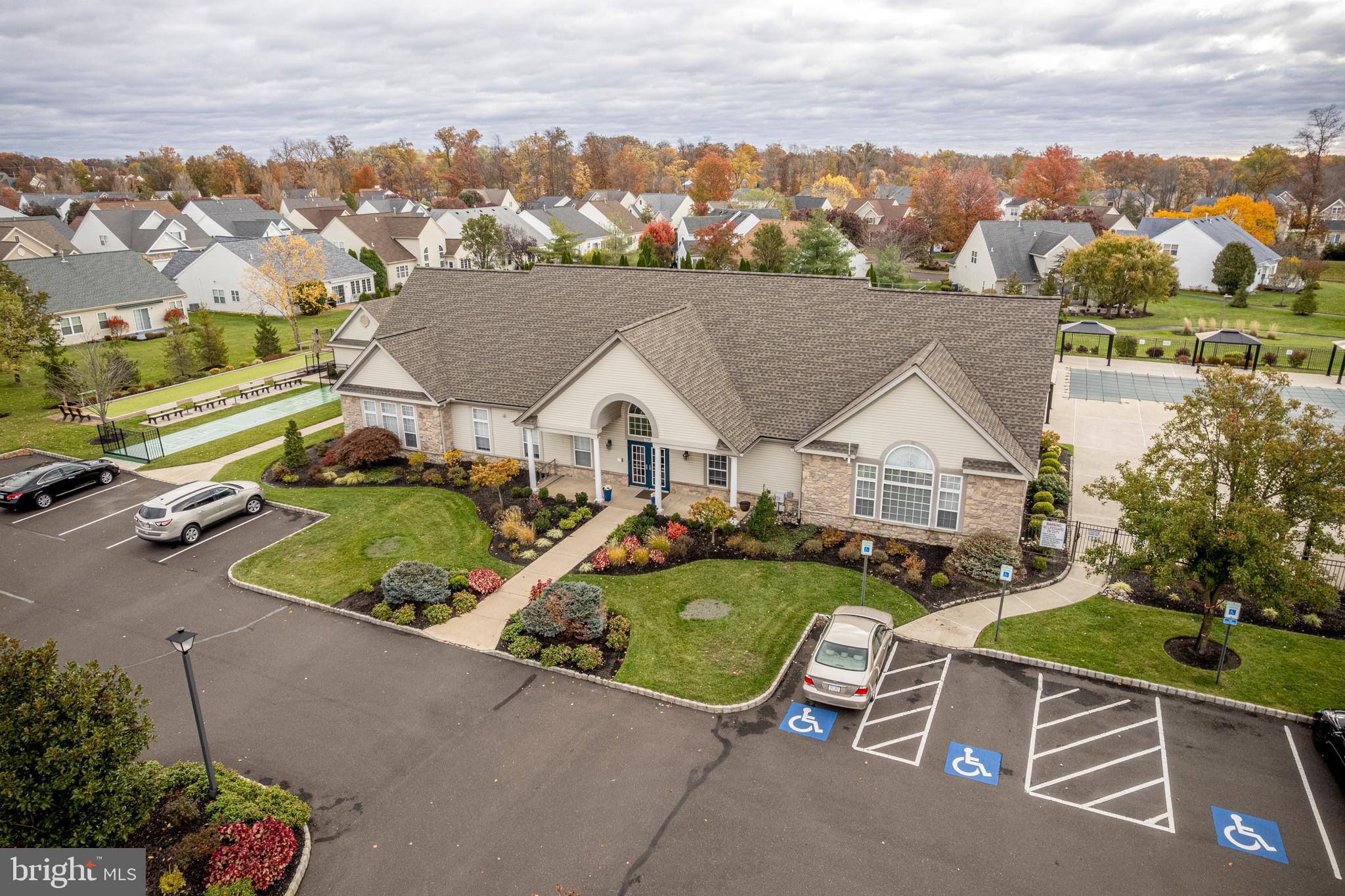 LEGACY OAKS - Residential