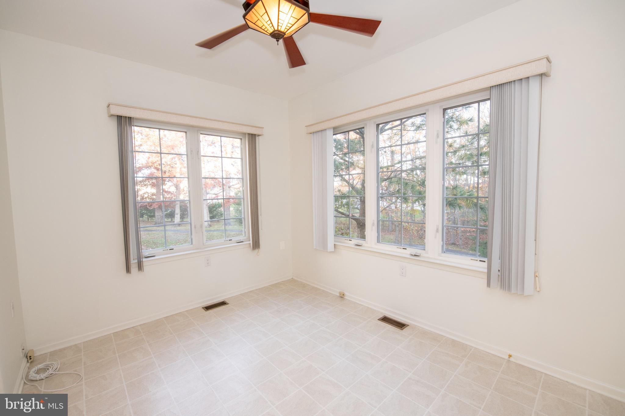 LEGACY OAKS - Residential