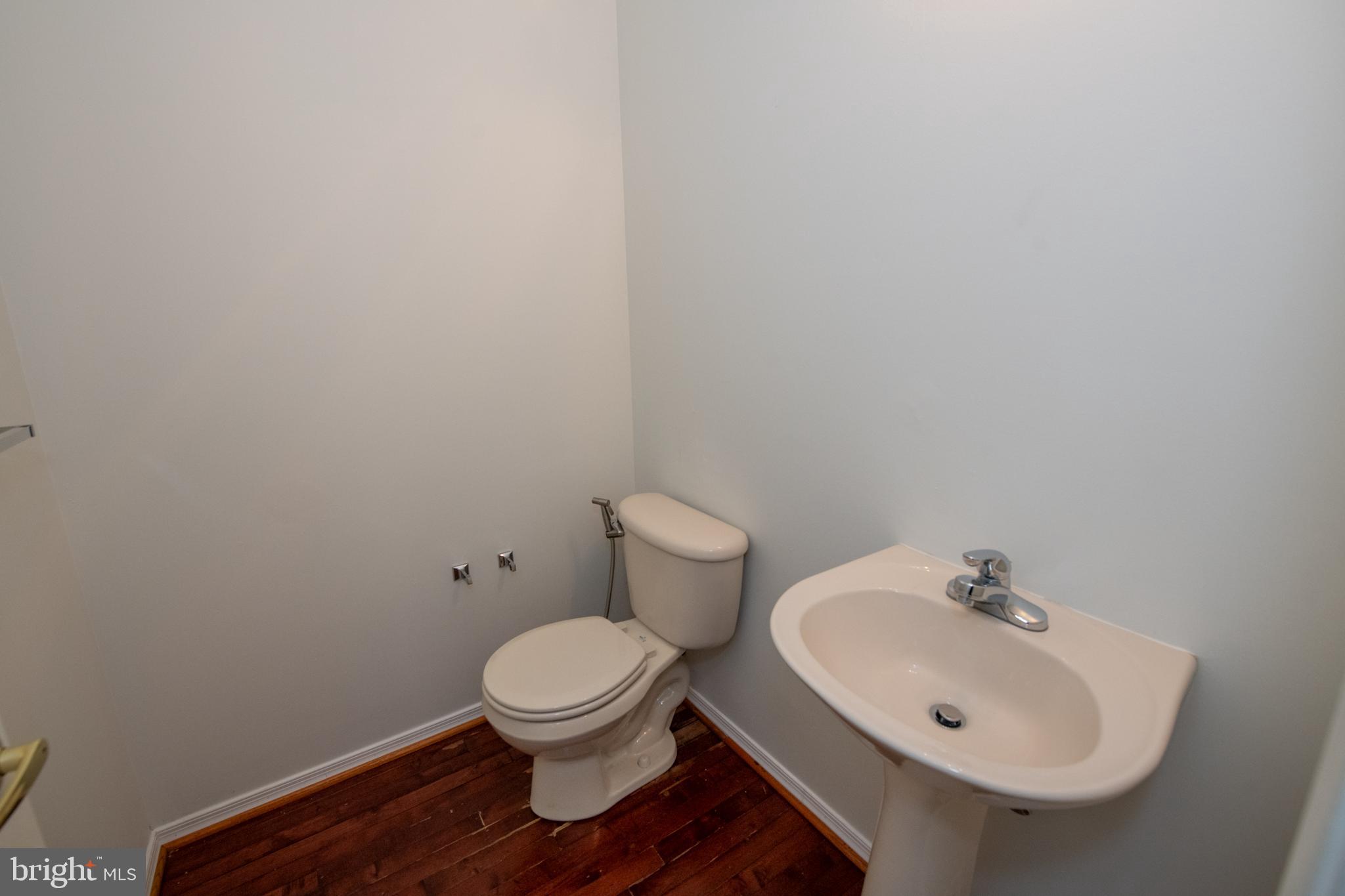 LEGACY OAKS - Residential